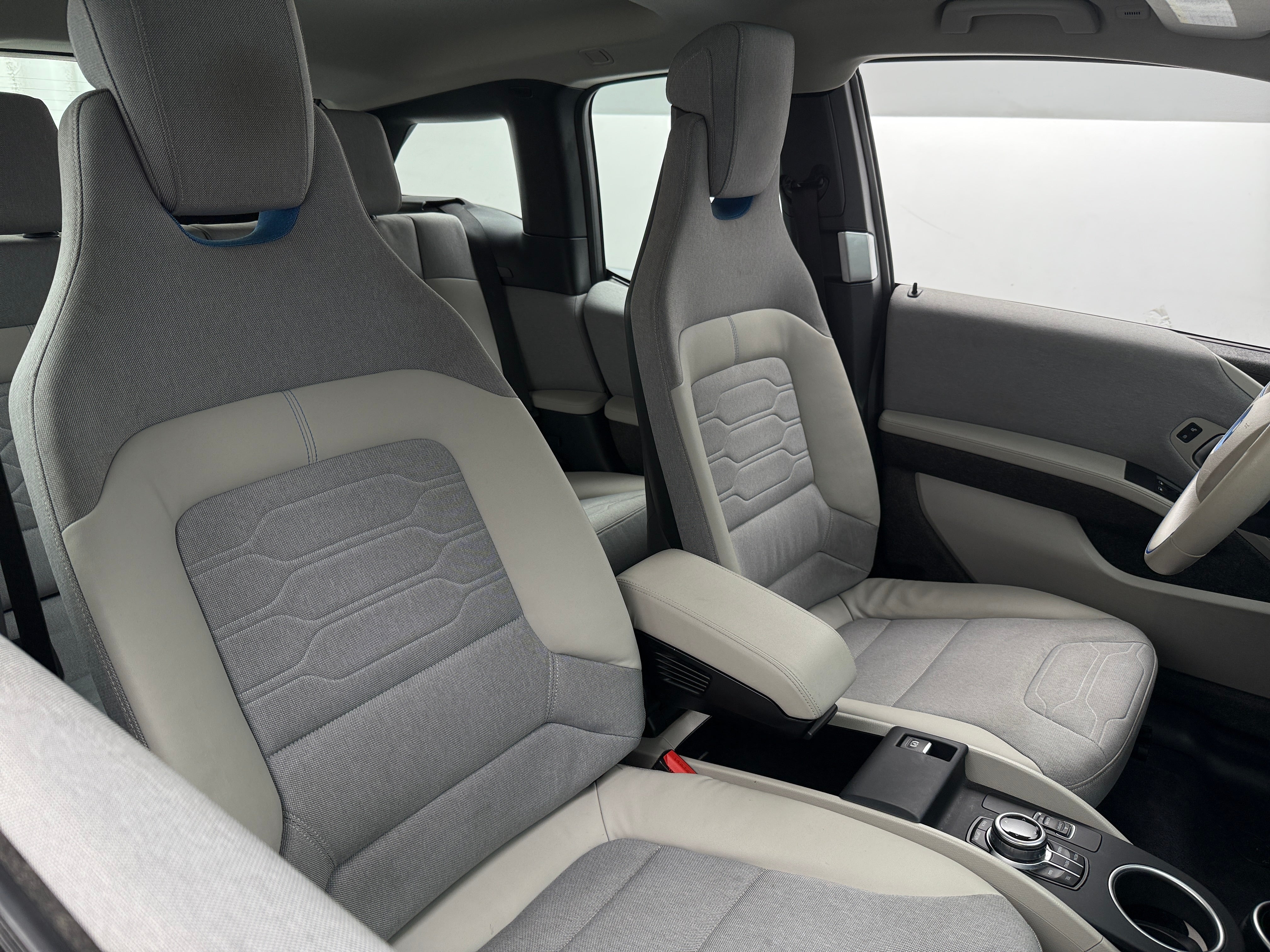 Thumbnail: 2018 BMW i3 - 2