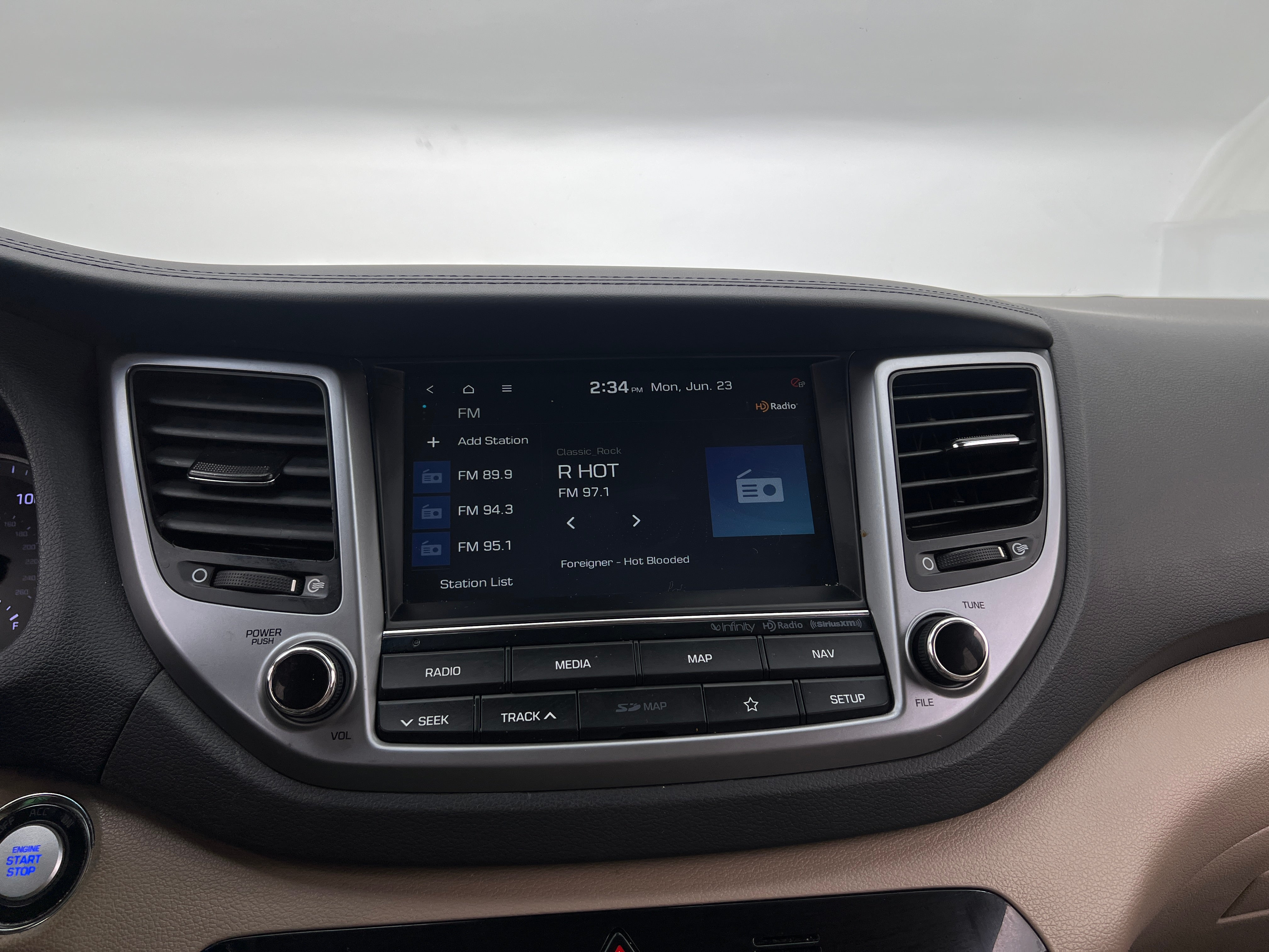 Thumbnail: 2018 Hyundai Tucson - 3