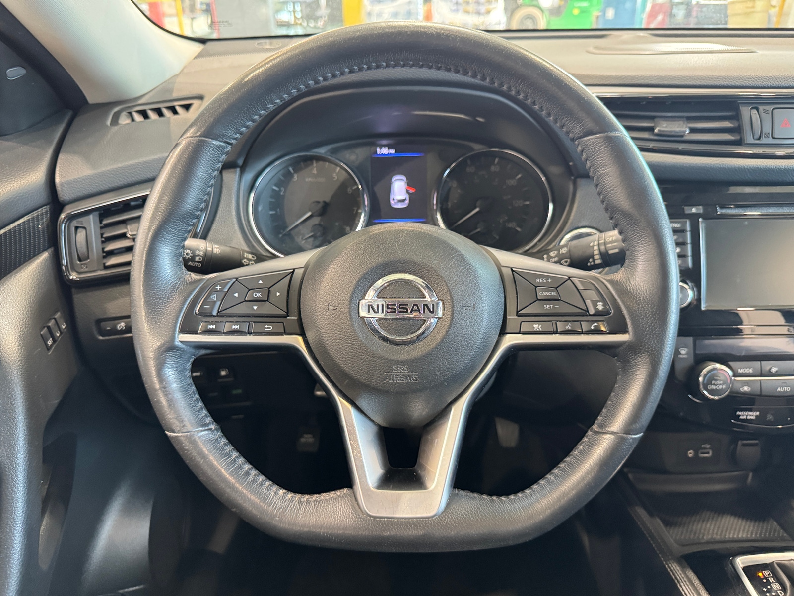 Thumbnail: 2018 Nissan Rogue - 4