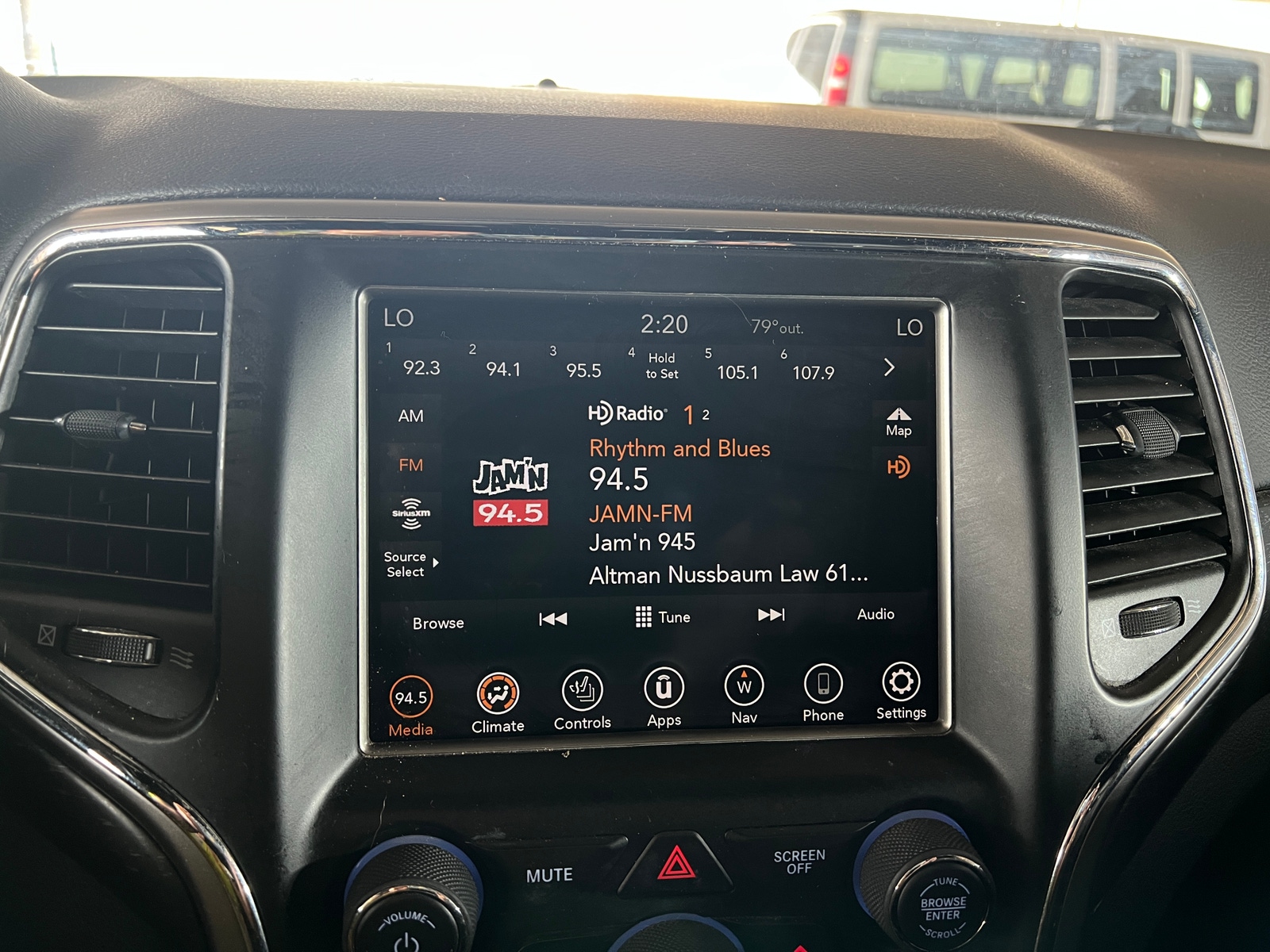 Thumbnail: 2018 Jeep Grand Cherokee - 3