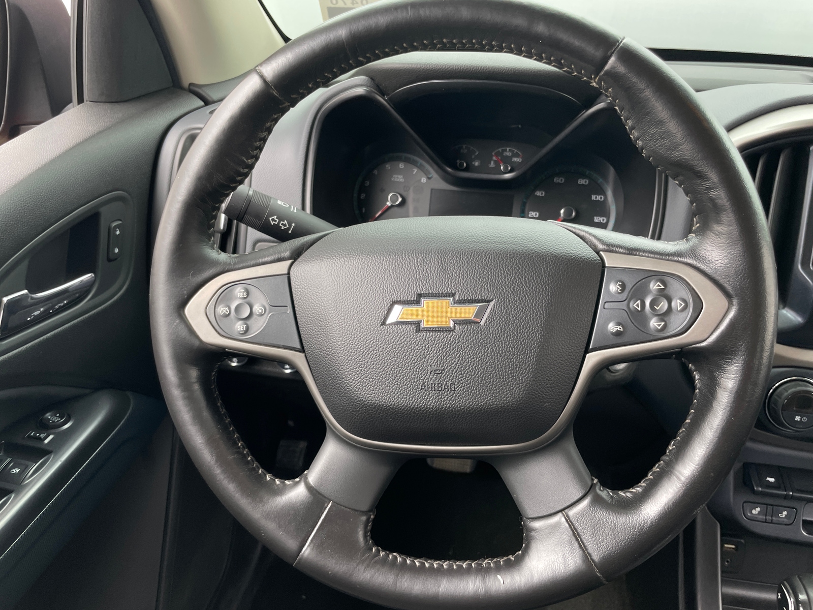 Thumbnail: 2017 Chevrolet Colorado - 4