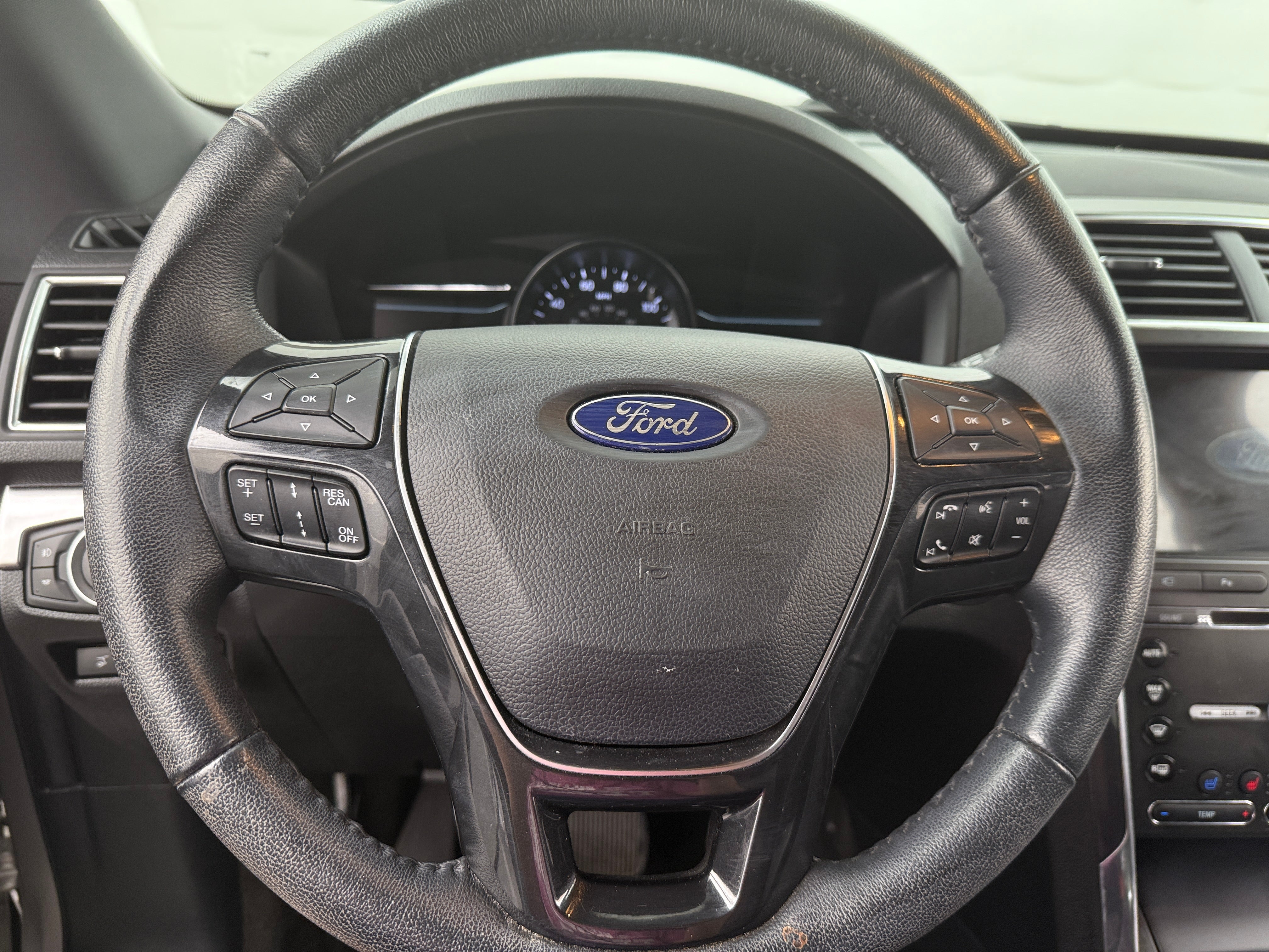 Thumbnail: 2018 Ford Explorer - 4