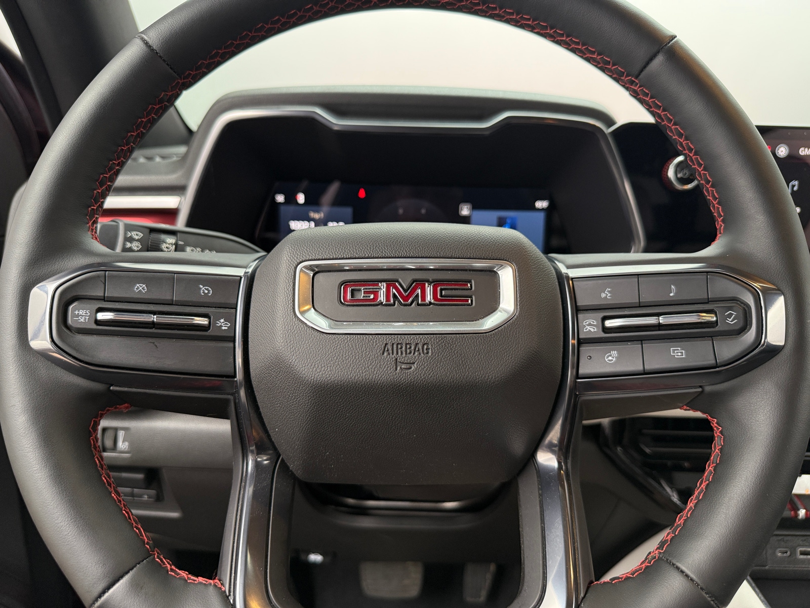 Thumbnail: 2023 GMC Canyon - 4