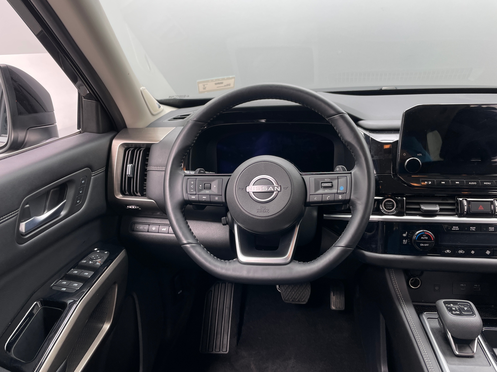 Thumbnail: 2024 Nissan Pathfinder - 4