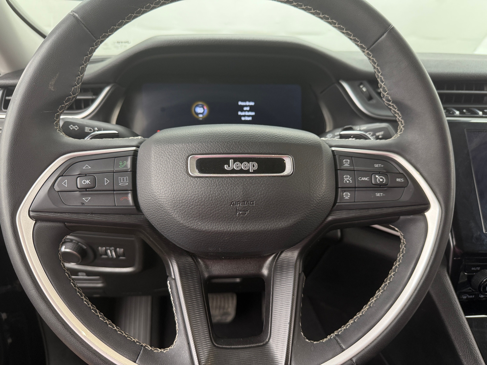 Thumbnail: 2023 Jeep Grand Cherokee L - 5