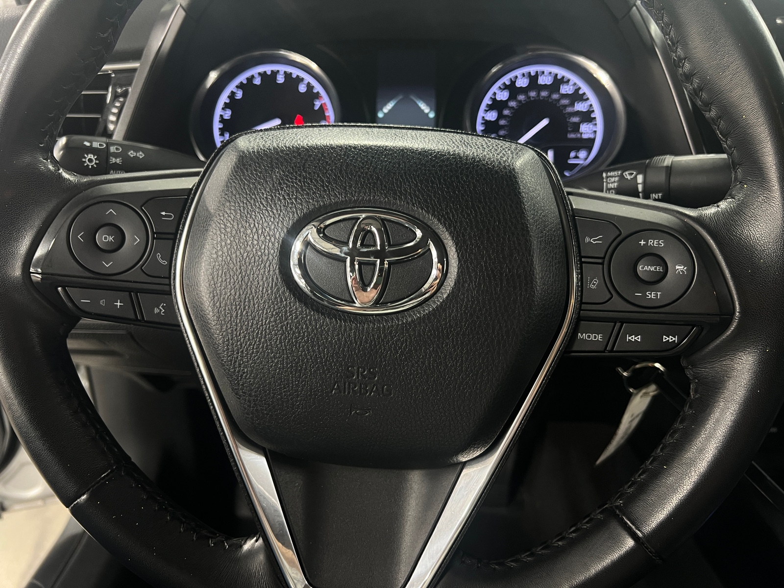 Thumbnail: 2019 Toyota Camry - 4