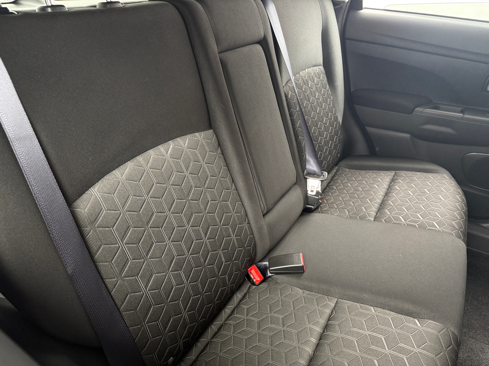 Thumbnail: 2024 Mitsubishi Outlander Sport - 6