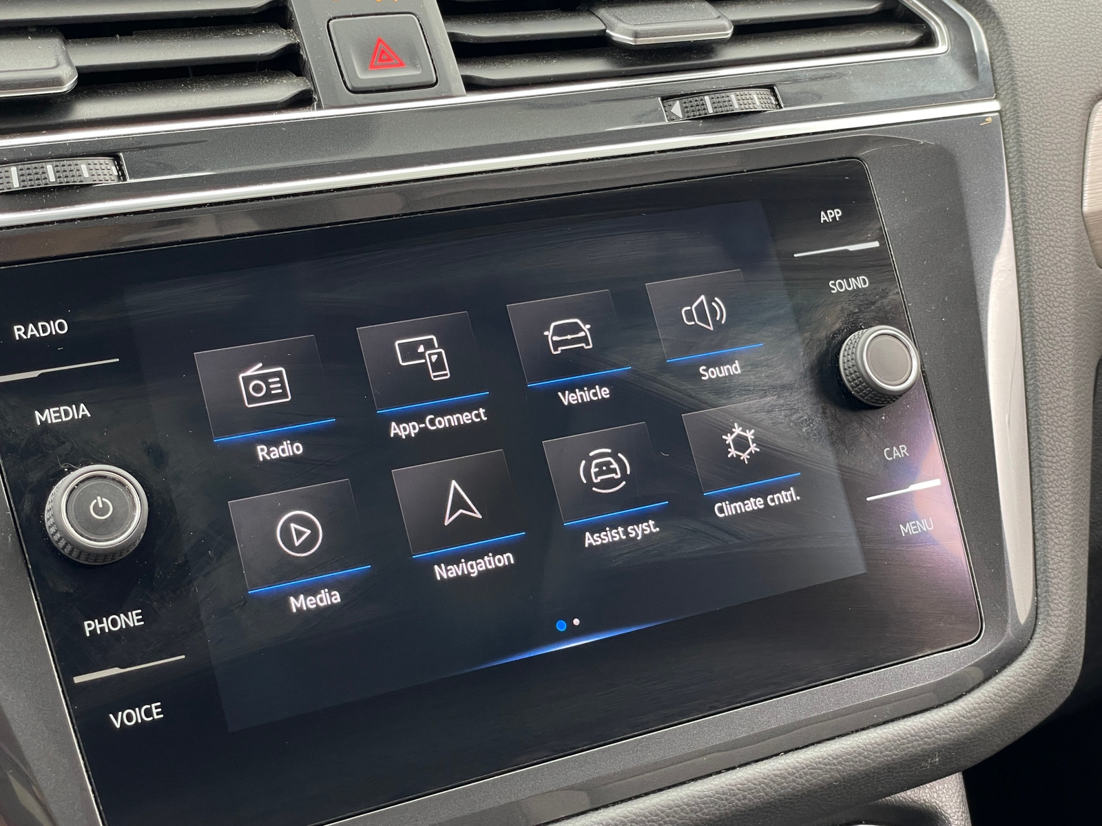 Thumbnail: 2021 Volkswagen Tiguan - 3