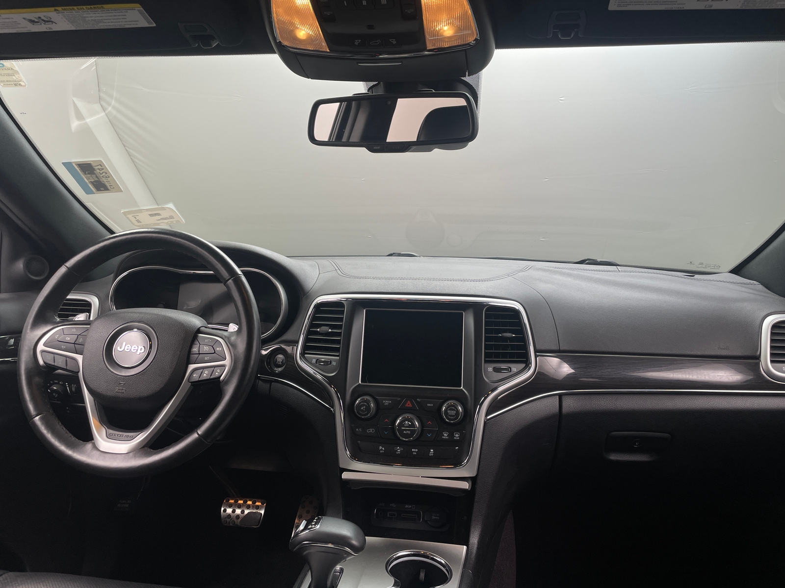 Thumbnail: 2015 Jeep Grand Cherokee - 2