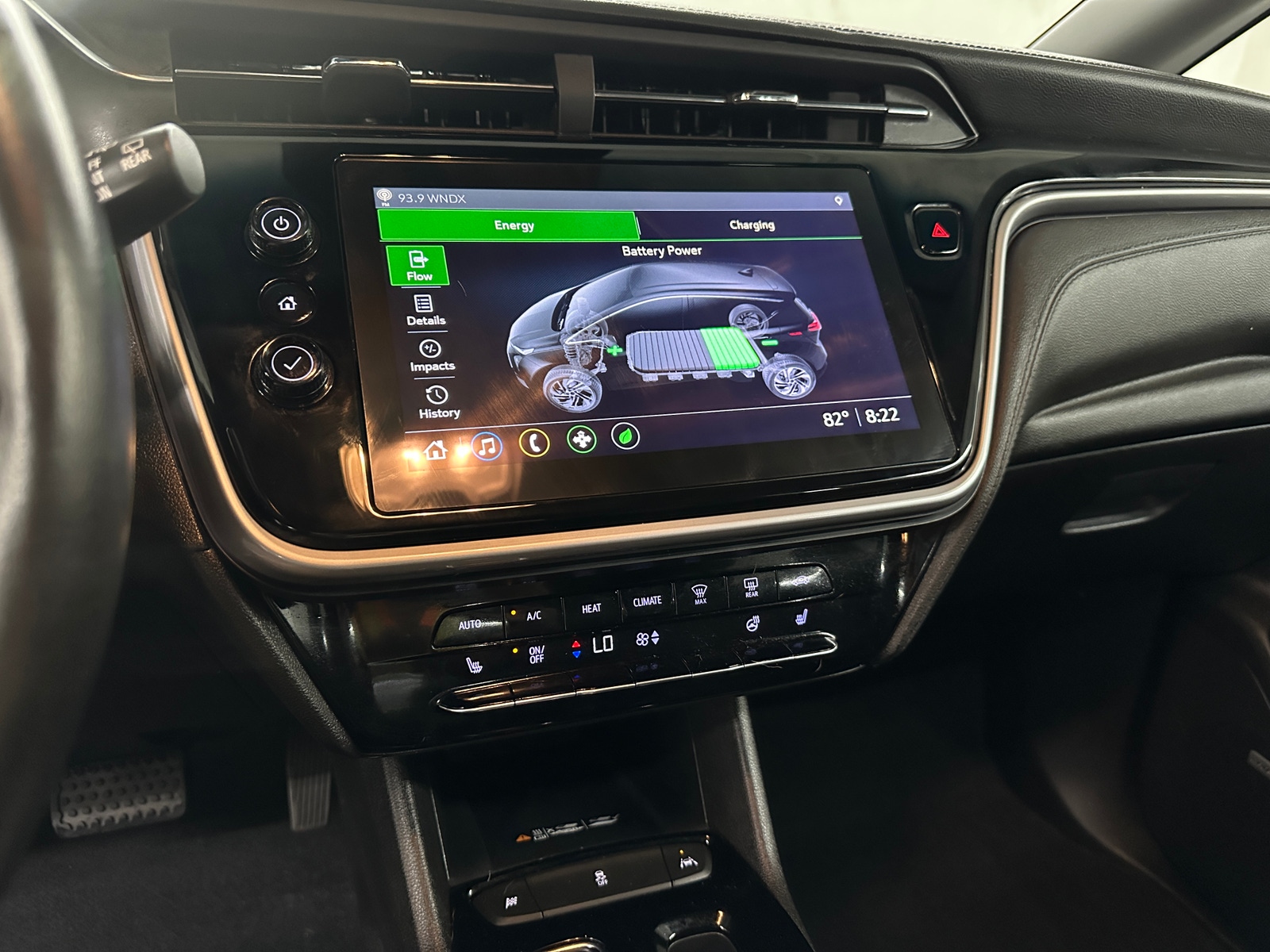 Thumbnail: 2022 Chevrolet Bolt EV - 3