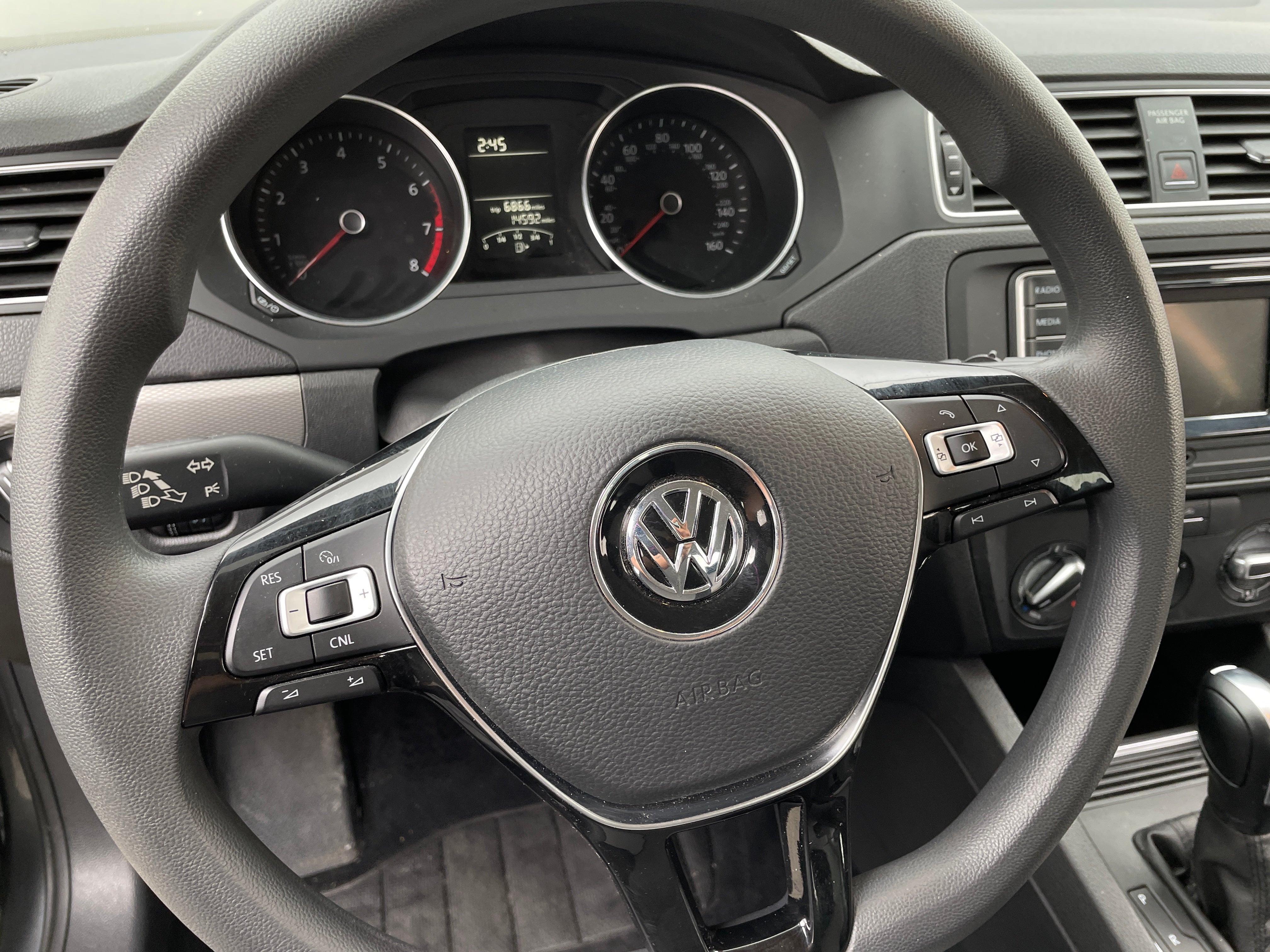 Thumbnail: 2017 Volkswagen Jetta - 5