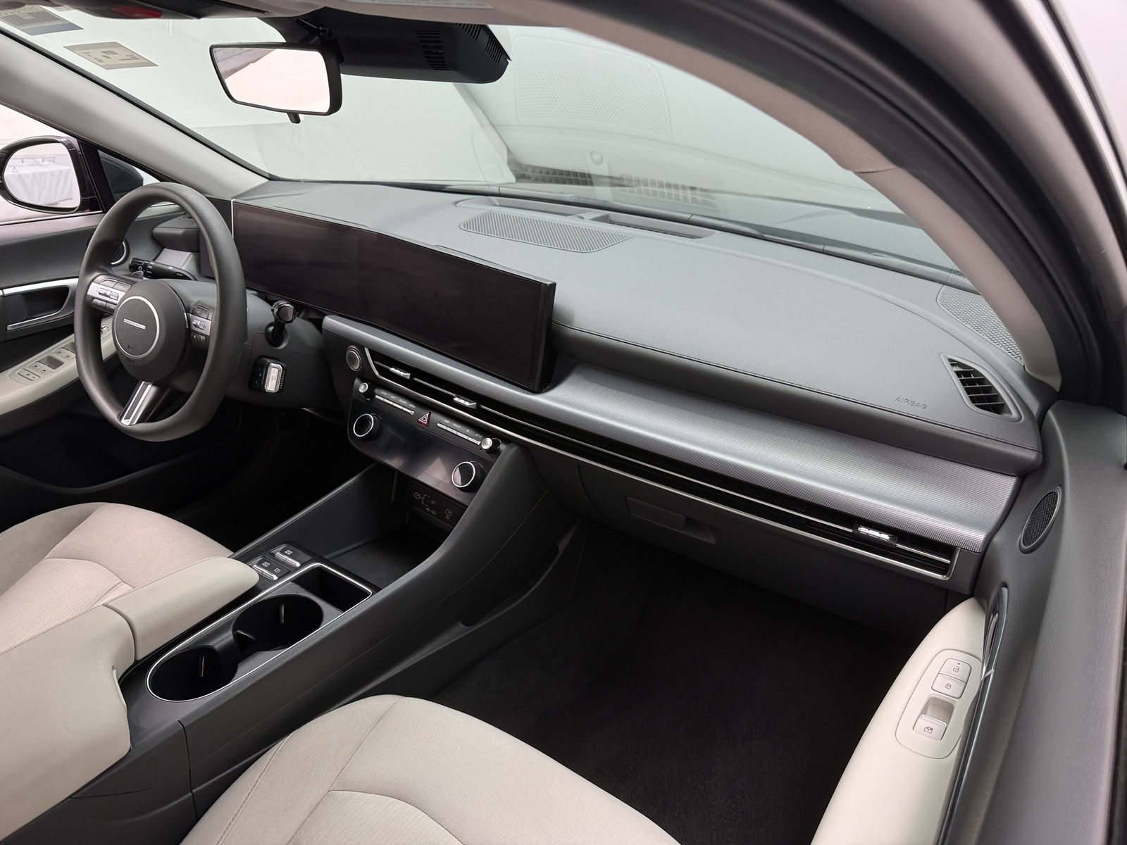 Thumbnail: 2024 Hyundai Sonata - 3