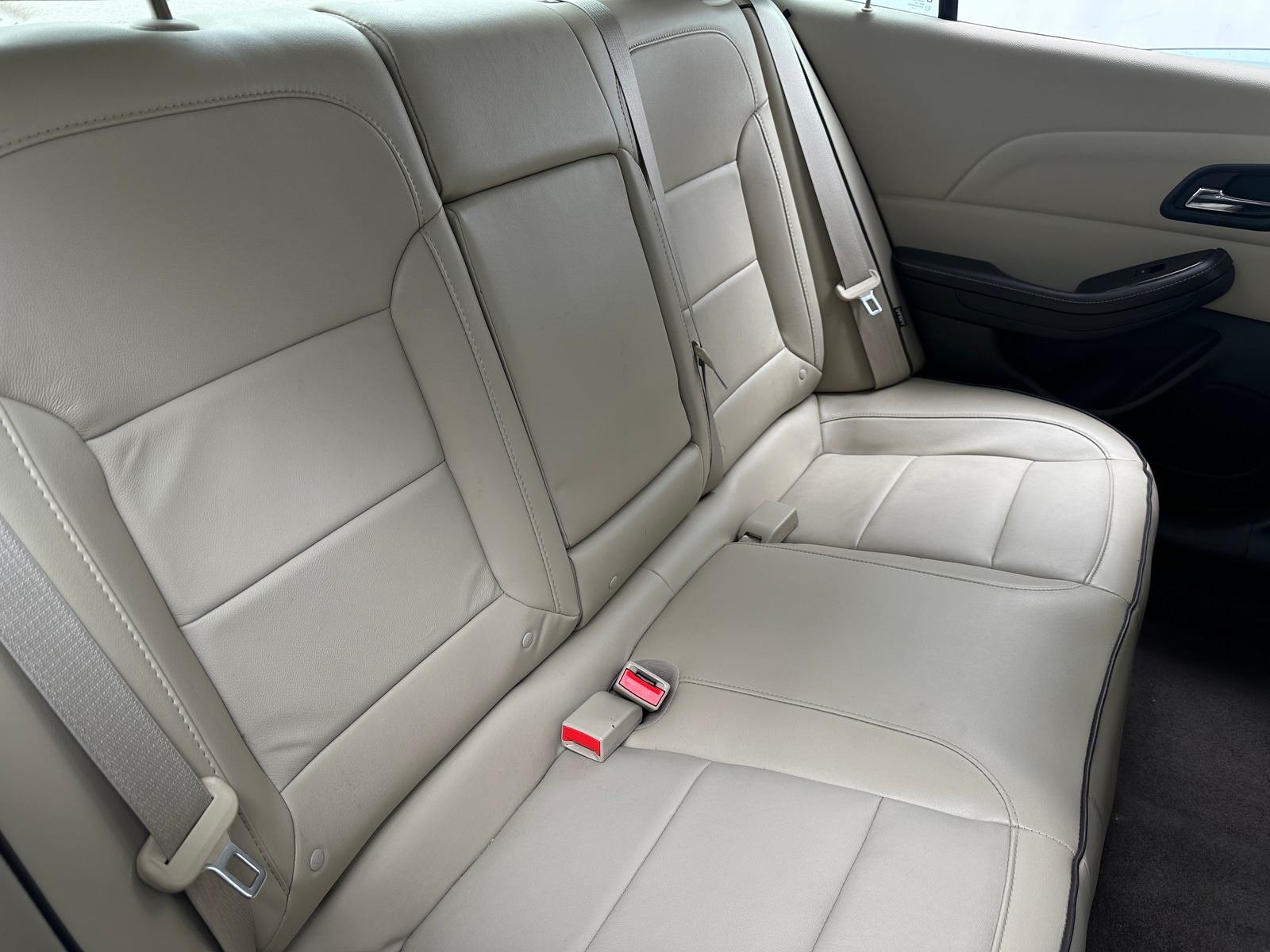 Thumbnail: 2015 Chevrolet Malibu - 5