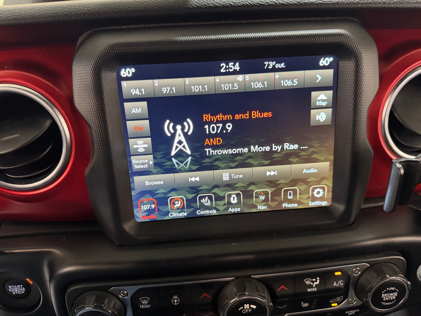 Thumbnail: 2022 Jeep Gladiator - 4