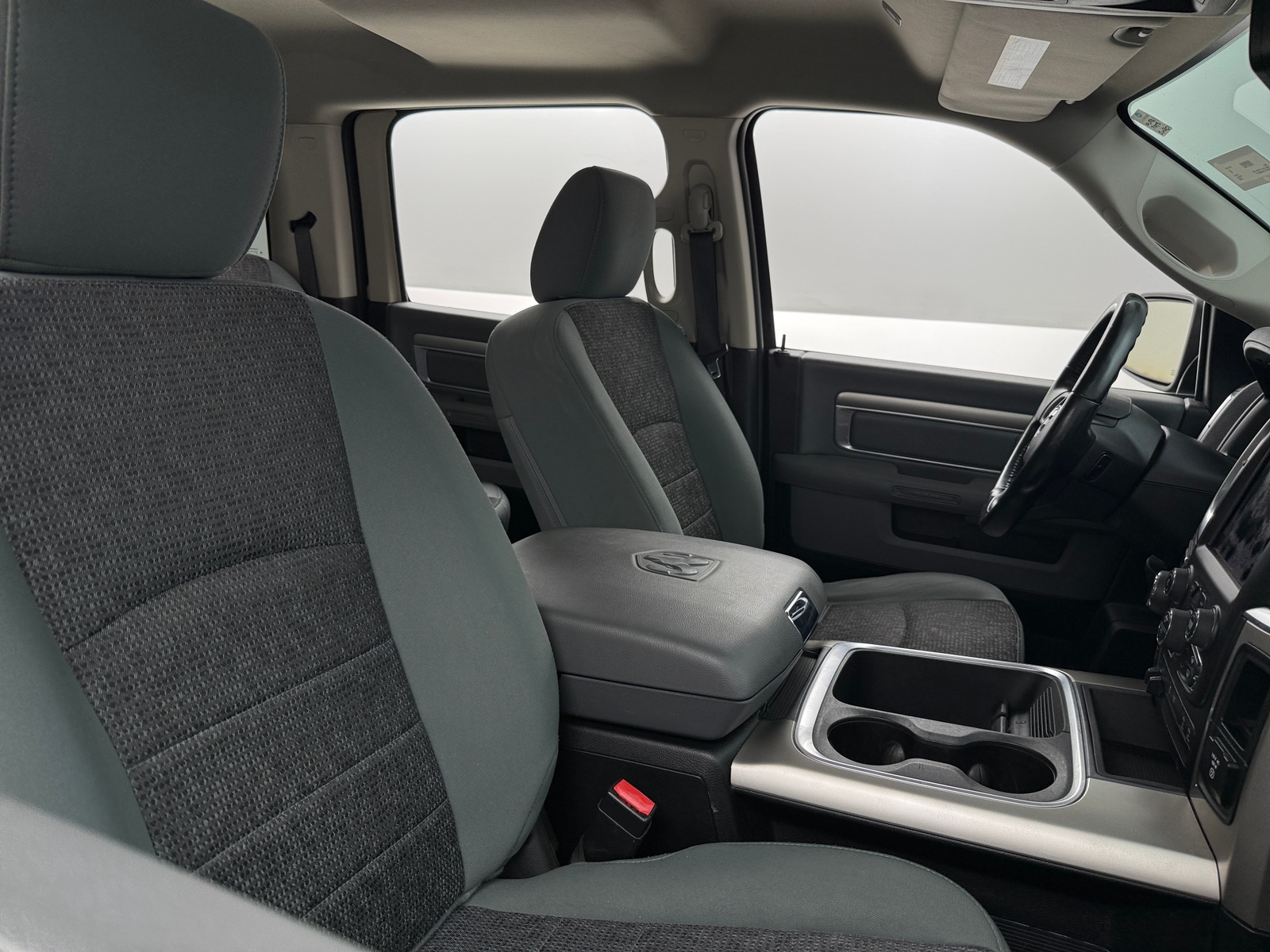 Thumbnail: 2019 RAM 1500 Classic - 2