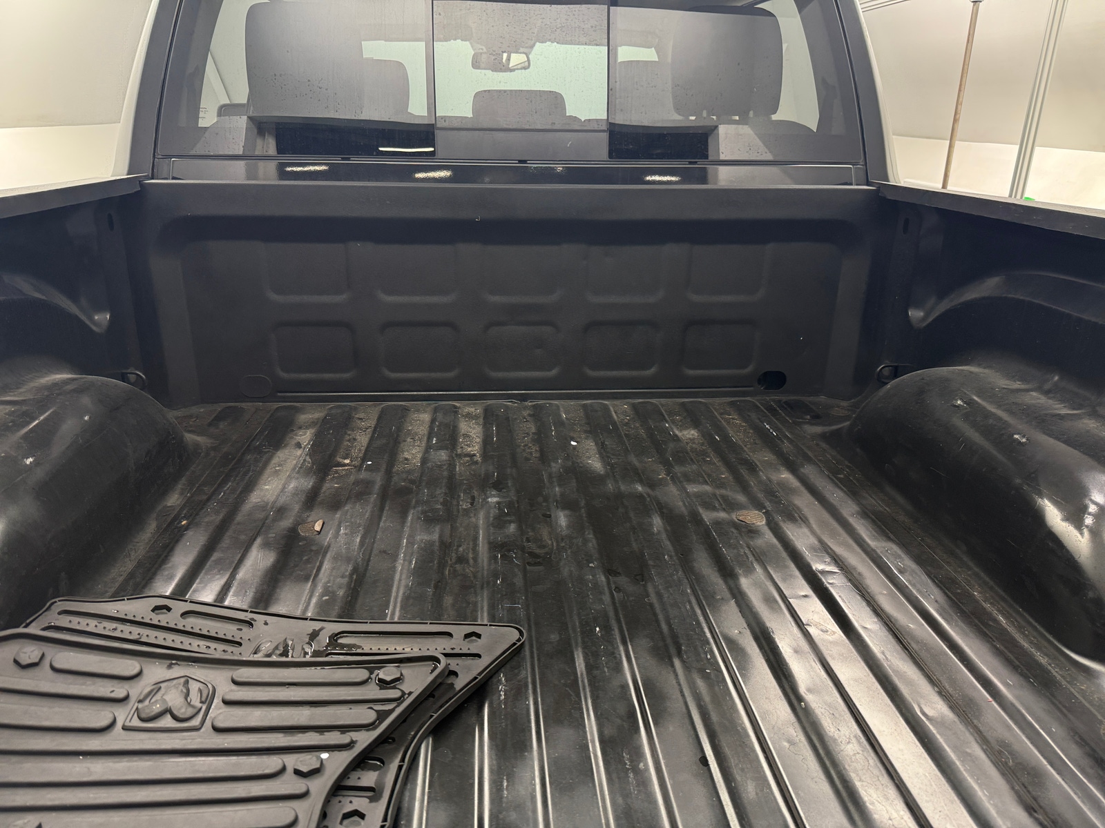 Thumbnail: 2019 RAM 1500 Classic - 7
