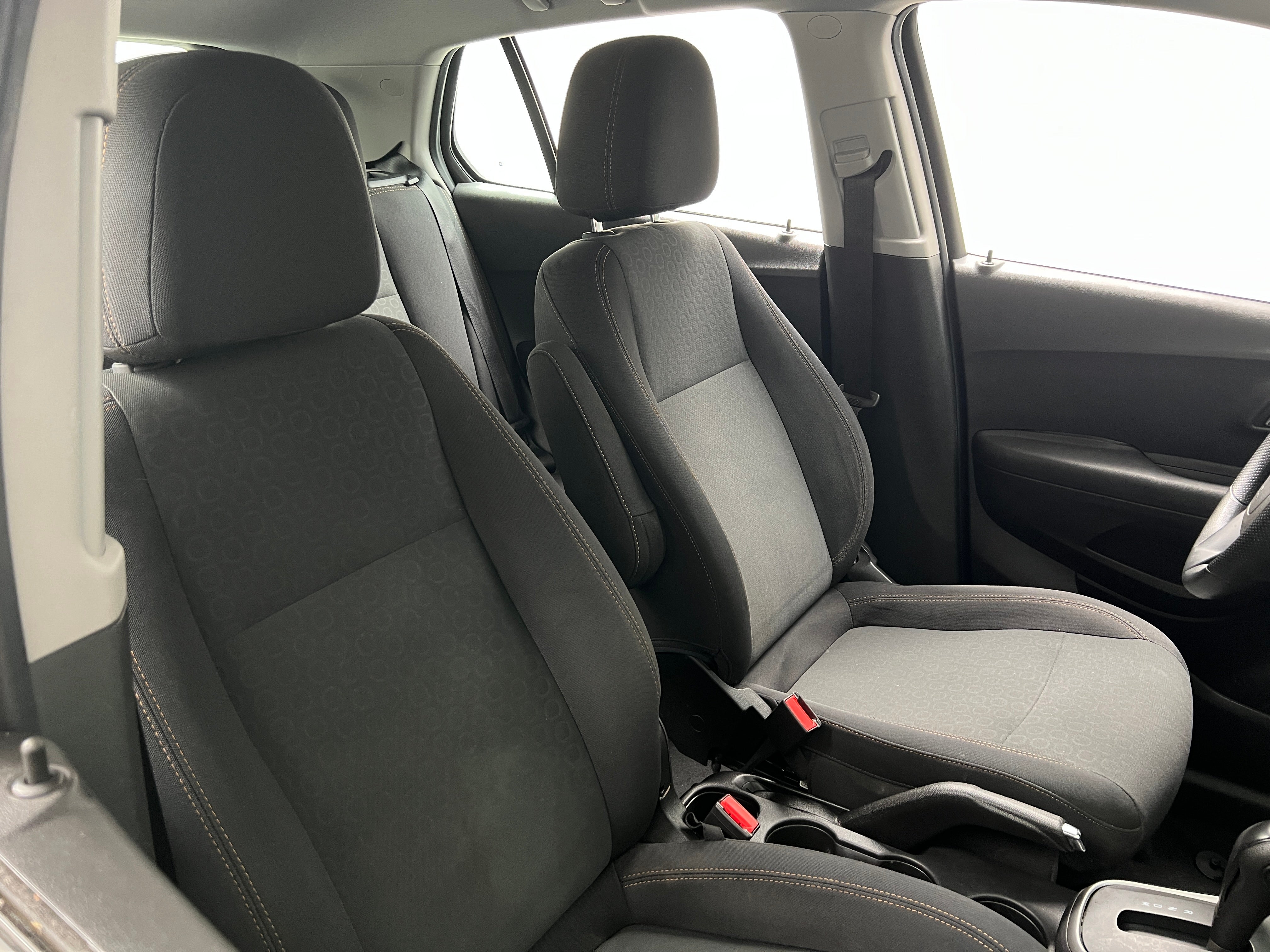 Thumbnail: 2019 Chevrolet Trax - 2
