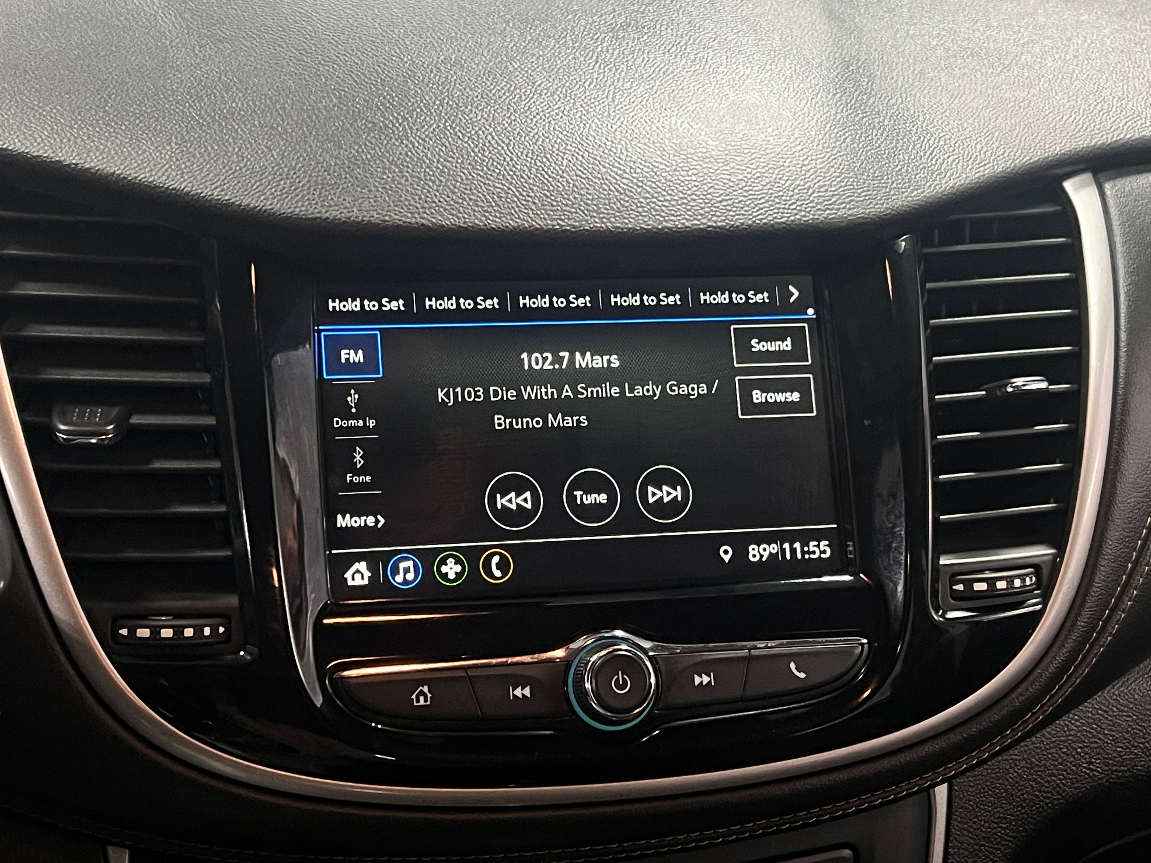 Thumbnail: 2019 Chevrolet Trax - 4