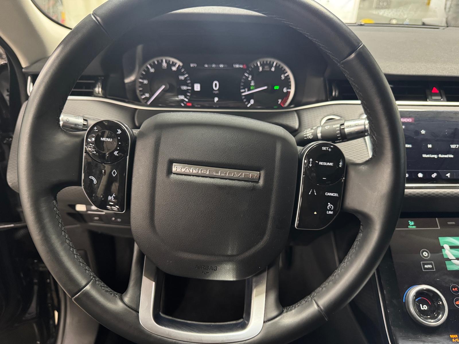 Thumbnail: 2020 Land Rover Range Rover Evoque - 4