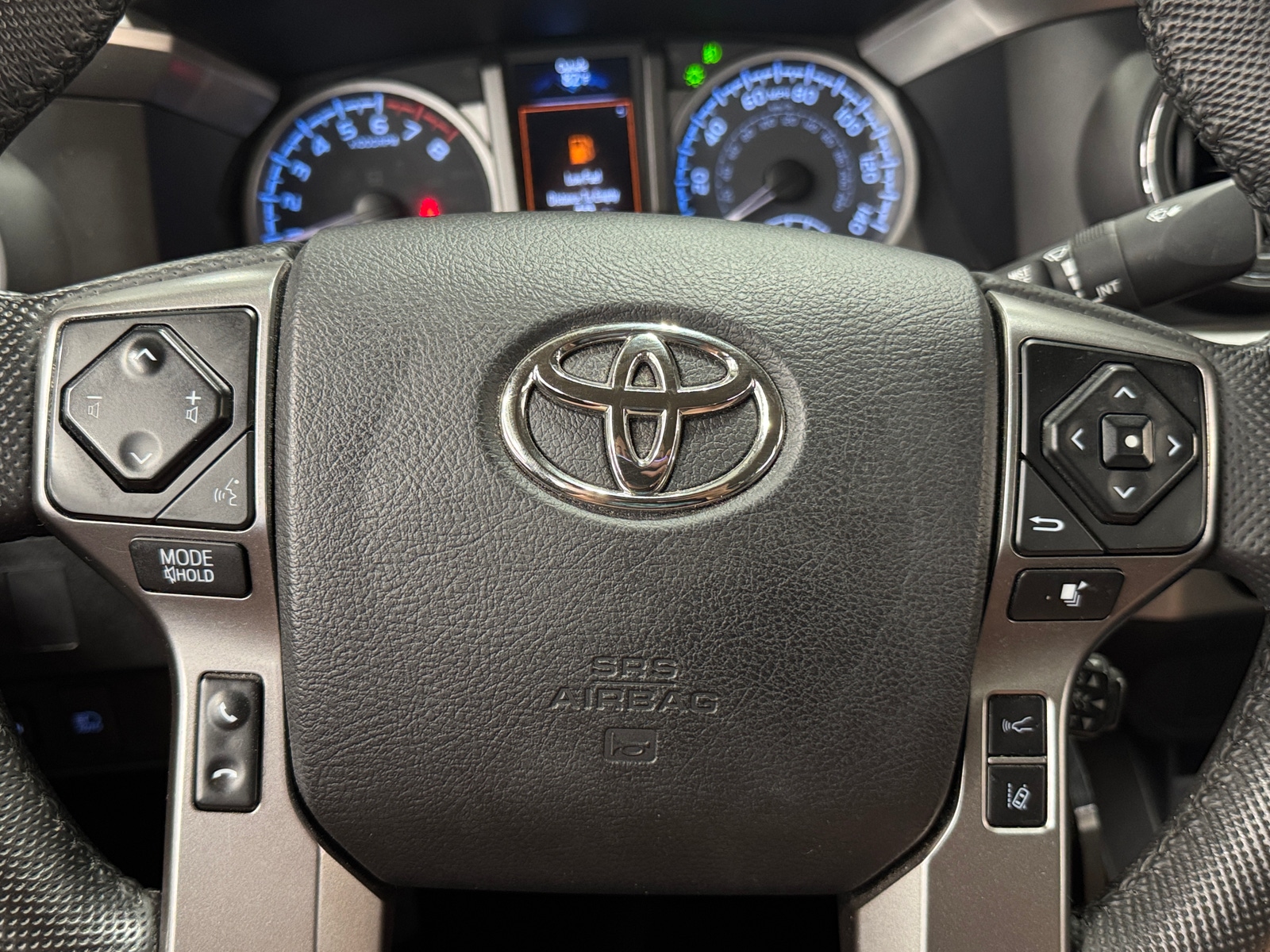 Thumbnail: 2022 Toyota Tacoma - 5