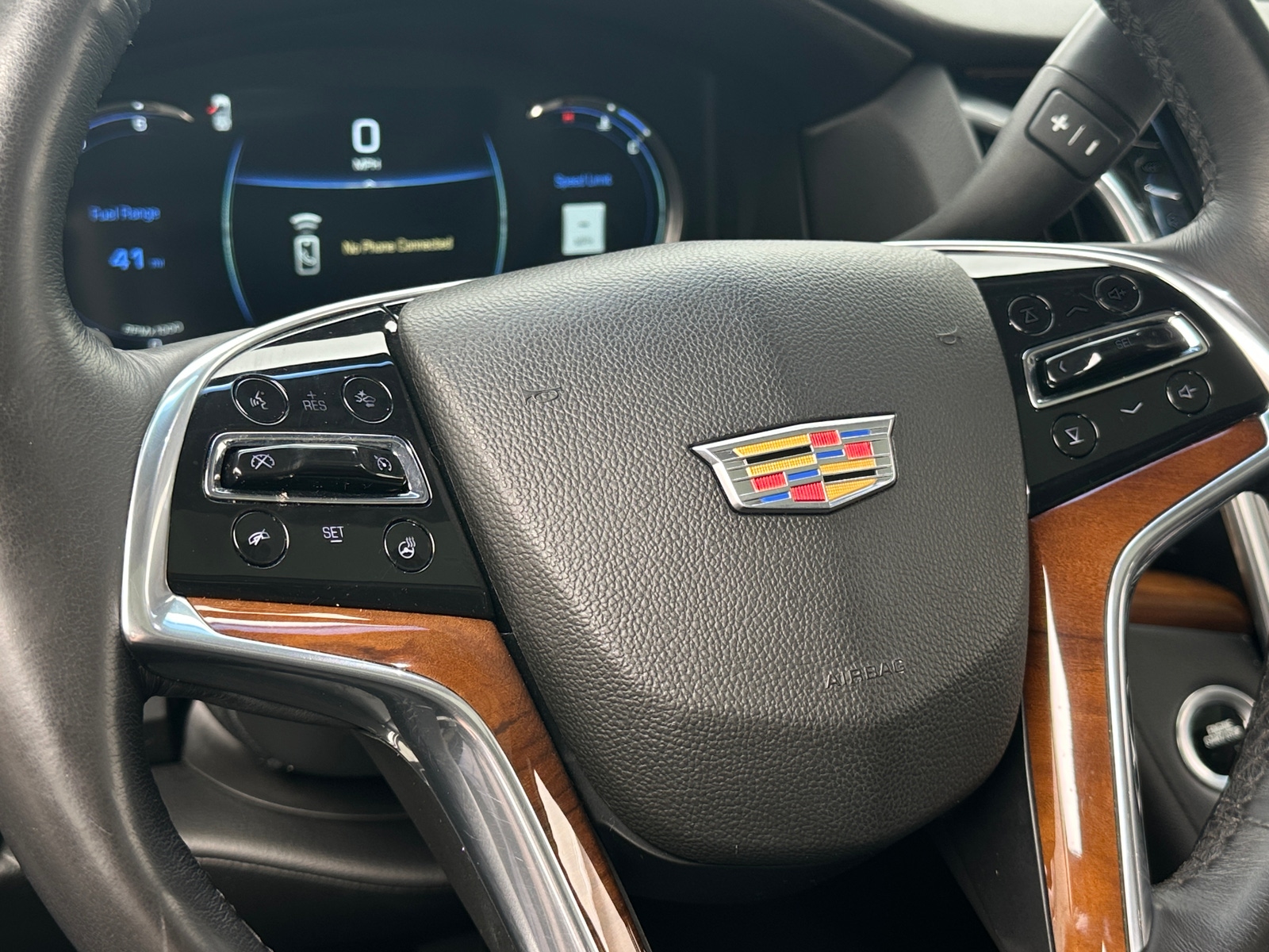 Thumbnail: 2019 Cadillac Escalade - 4
