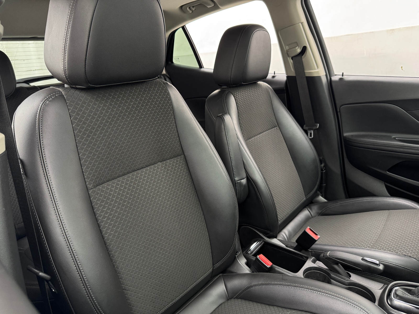Thumbnail: 2019 Buick Encore - 2