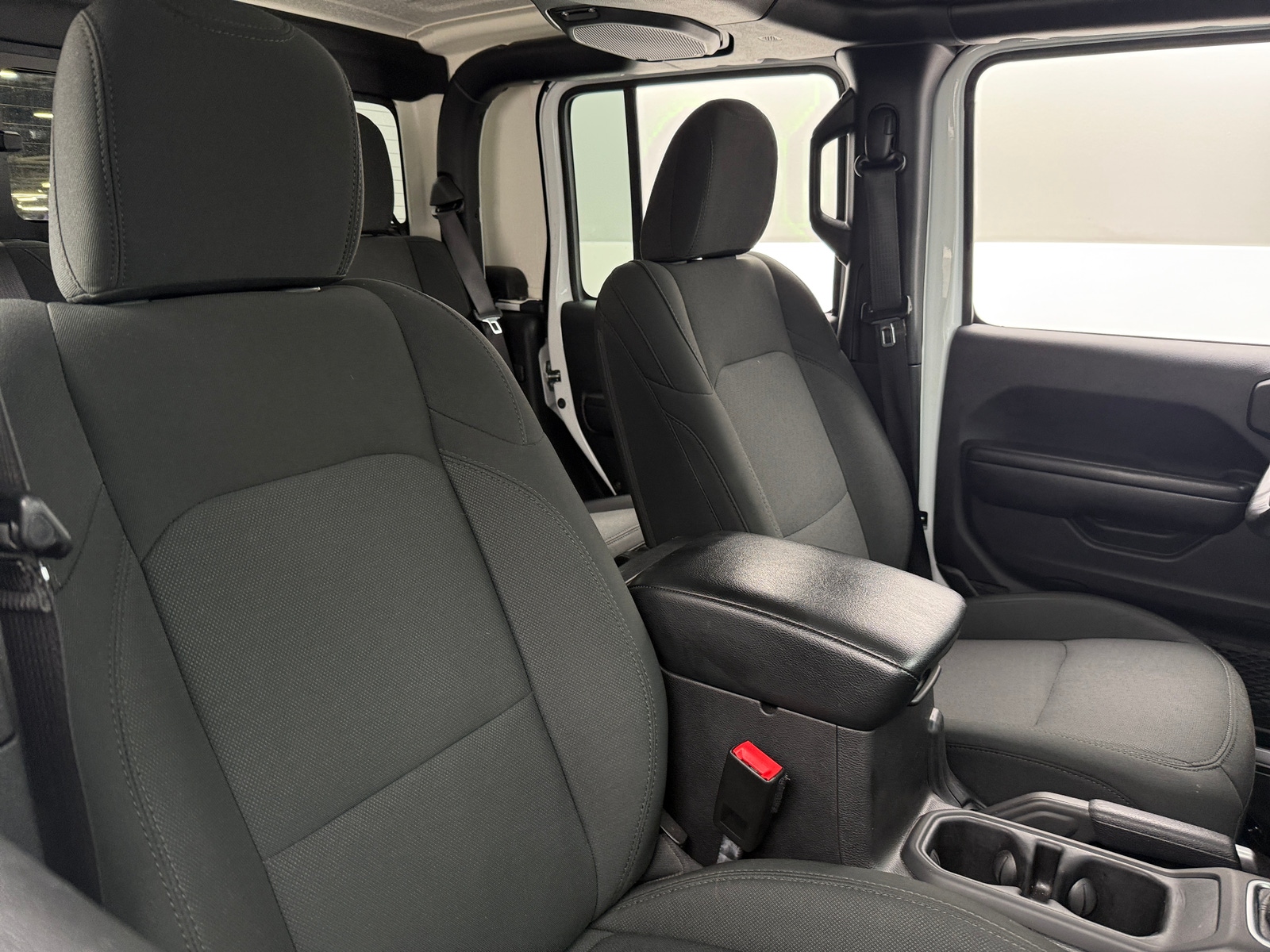 Thumbnail: 2021 Jeep Gladiator - 2