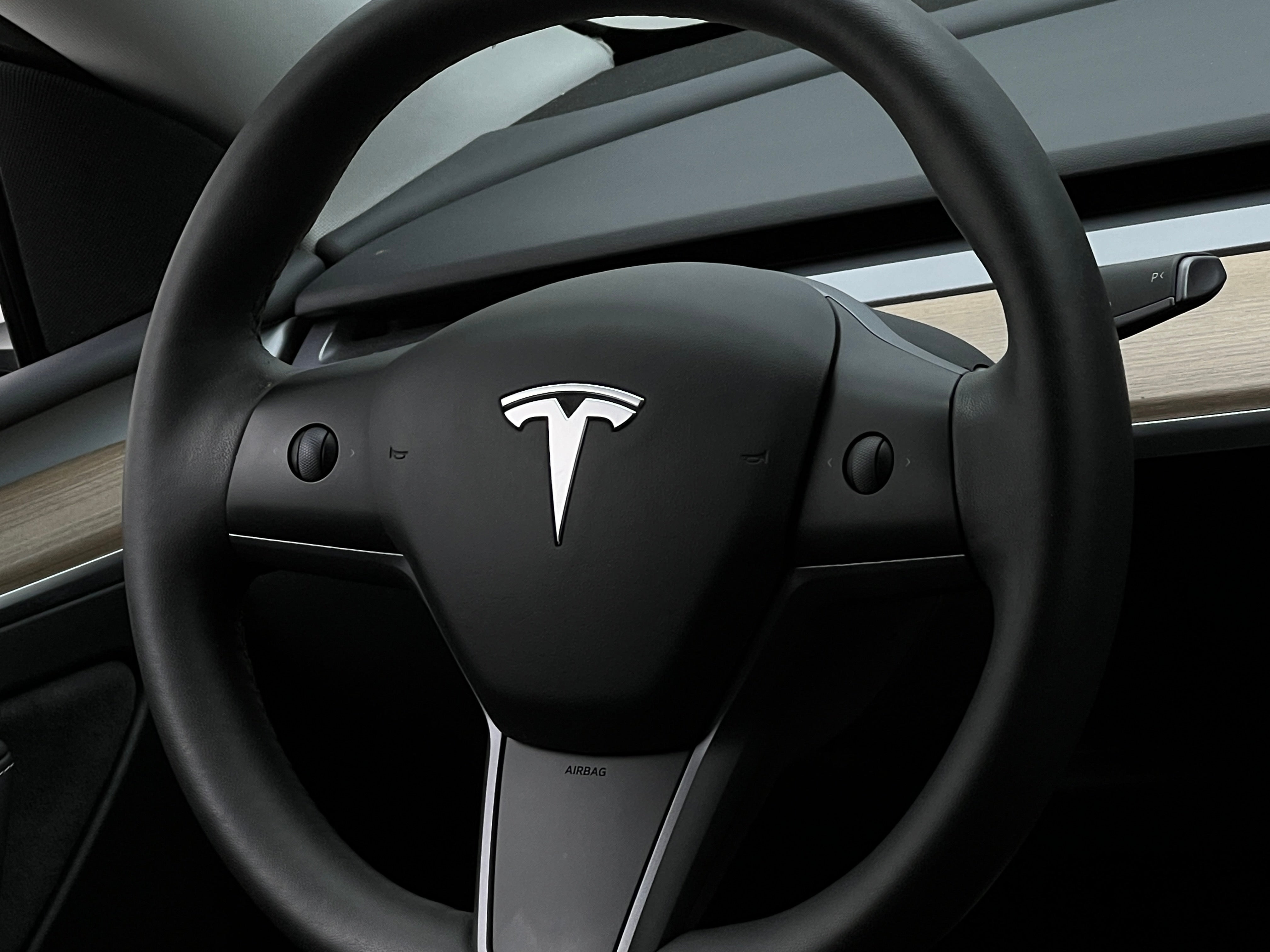 Thumbnail: 2023 Tesla Model Y - 4