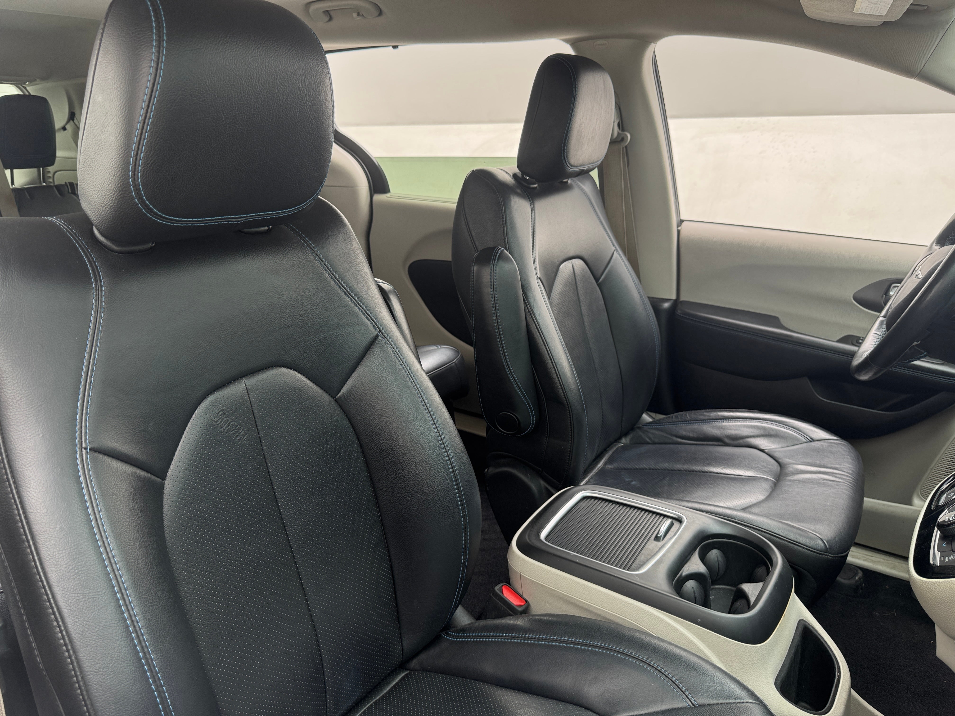 Thumbnail: 2021 Chrysler Pacifica - 2