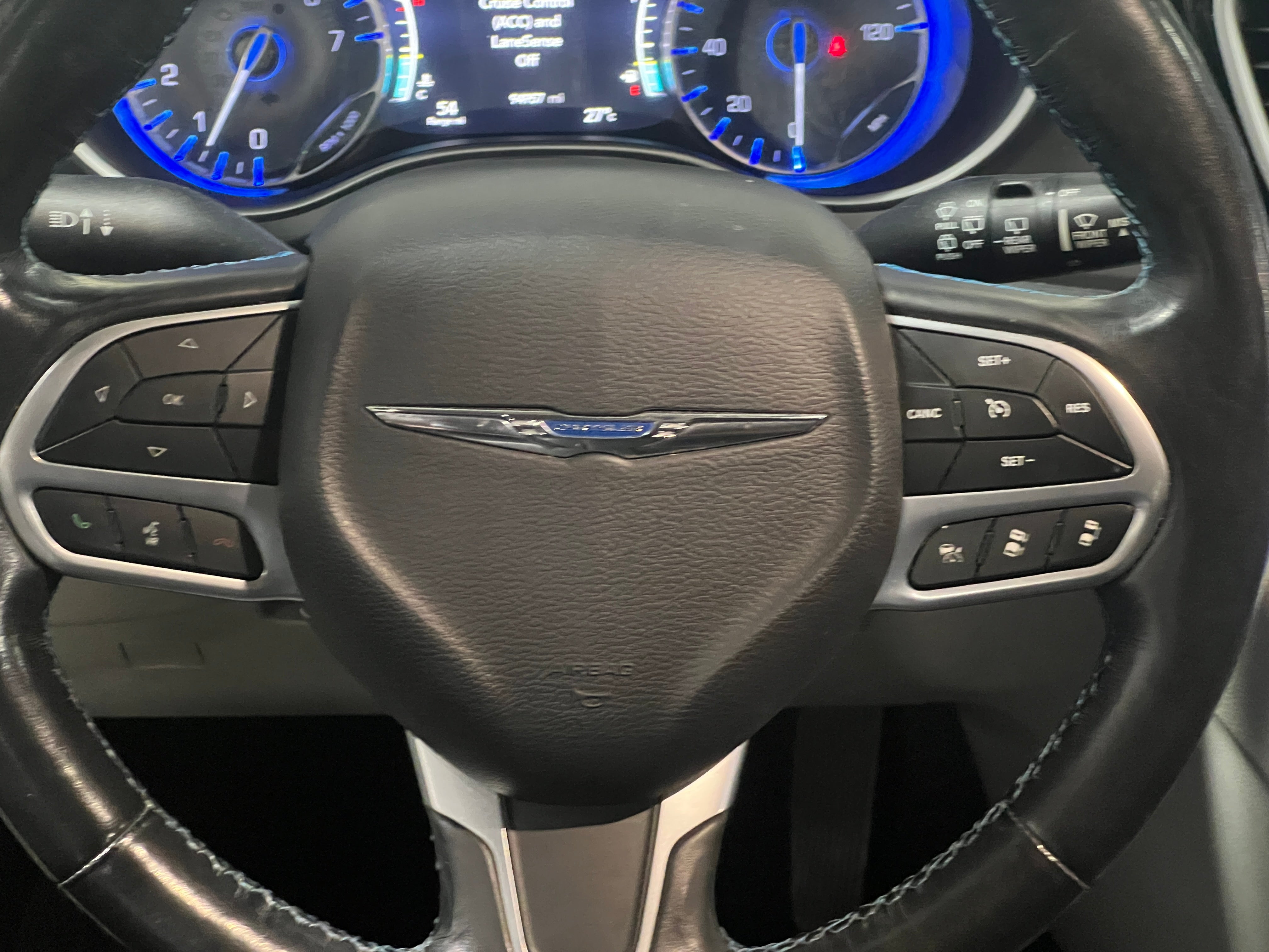 Thumbnail: 2021 Chrysler Pacifica - 5