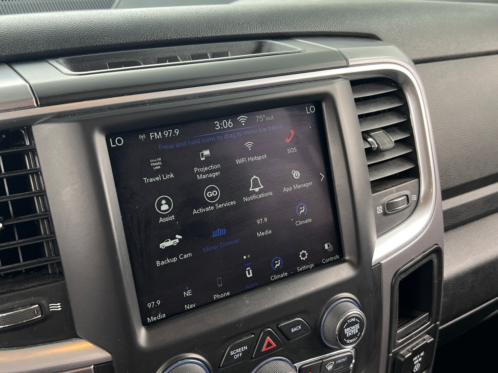 Thumbnail: 2023 RAM 1500 Classic - 4
