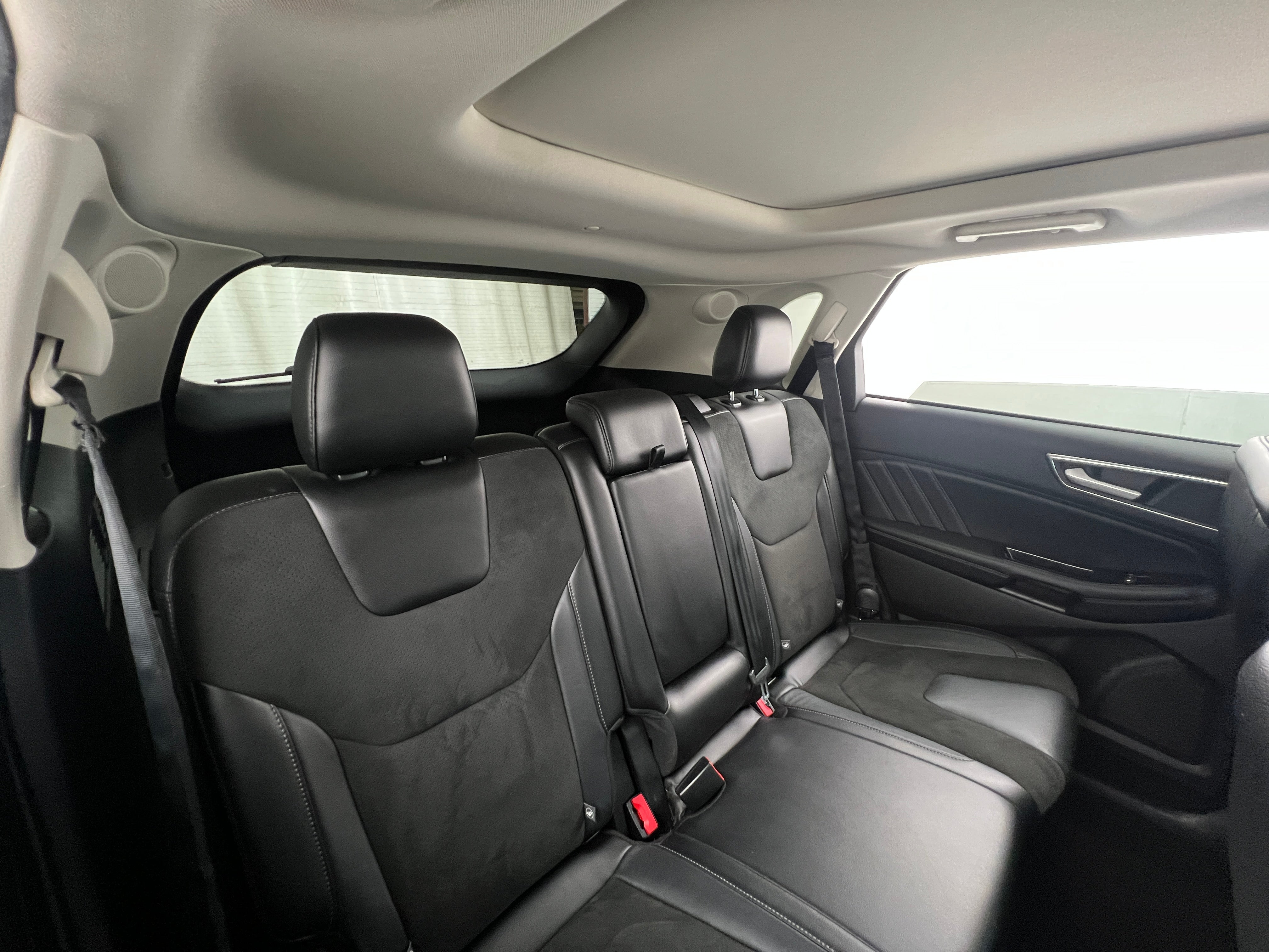 Thumbnail: 2016 Ford Edge - 5