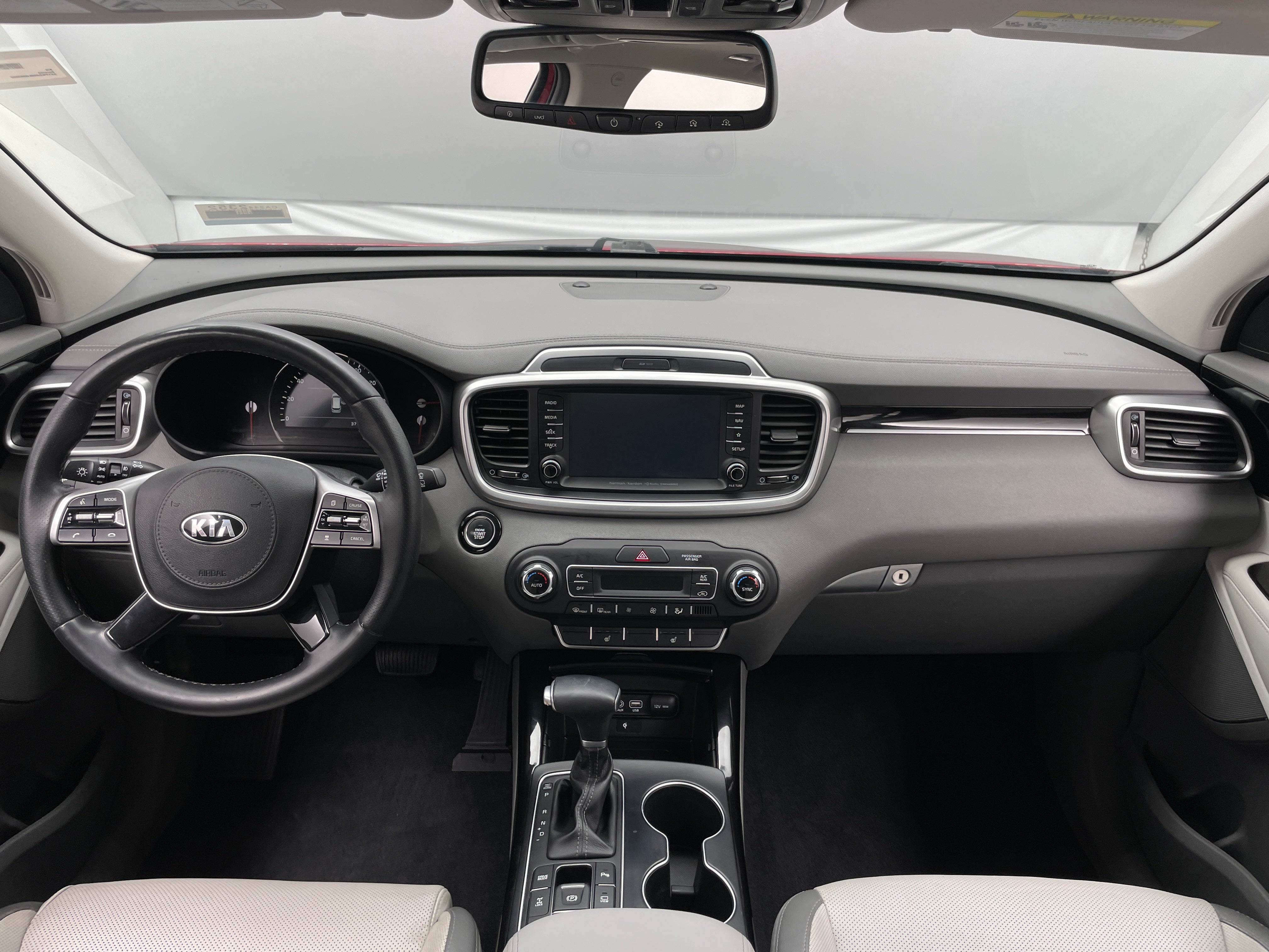 Thumbnail: 2020 Kia Sorento - 3