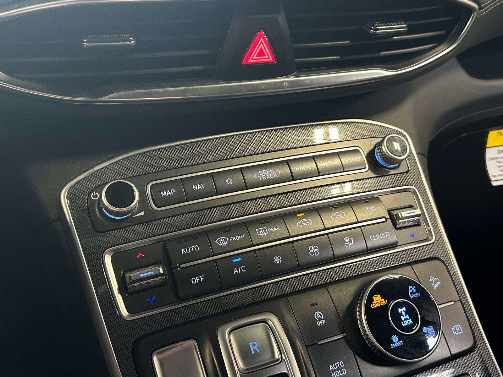 Thumbnail: 2022 Hyundai Santa Fe - 4