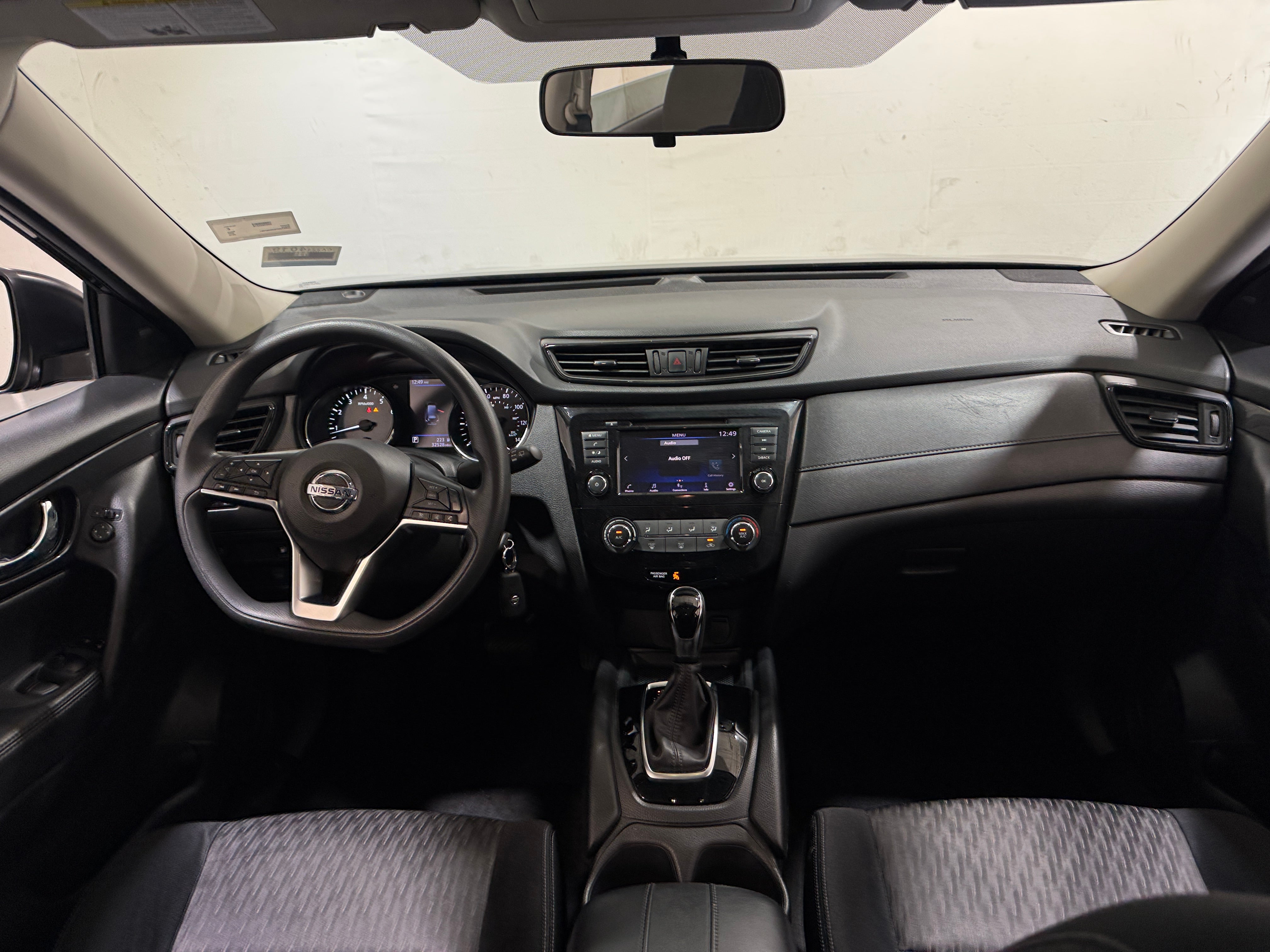 Thumbnail: 2018 Nissan Rogue - 3