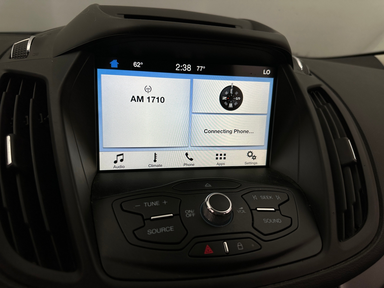 Thumbnail: 2016 Ford Escape - 4