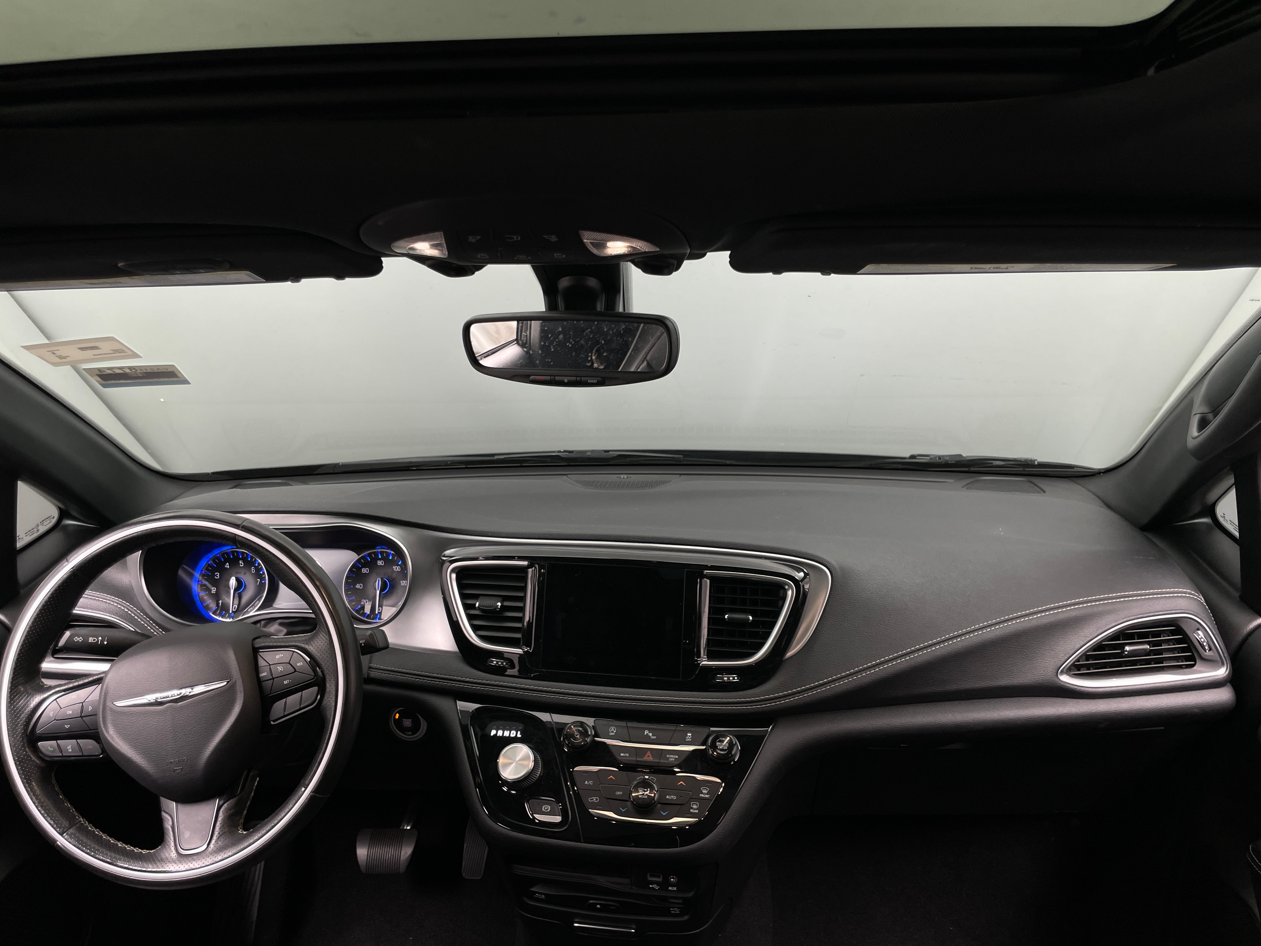 Thumbnail: 2019 Chrysler Pacifica - 2