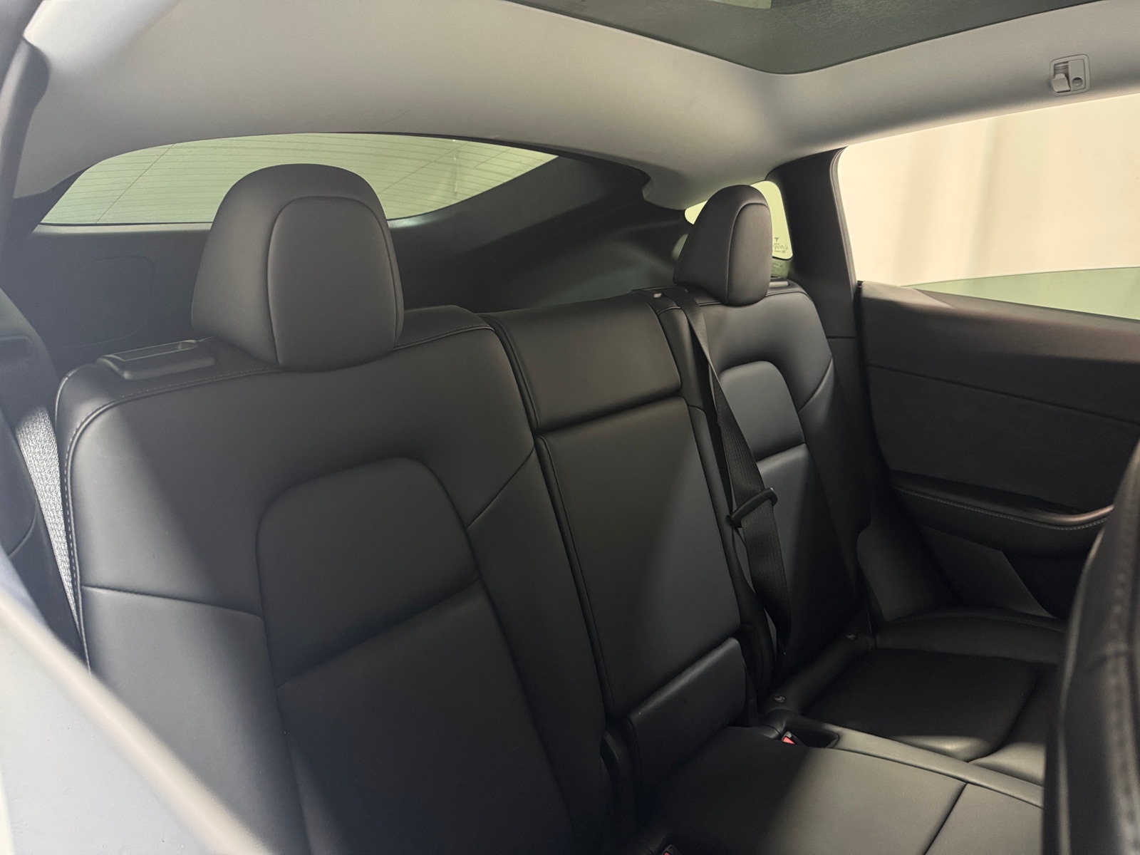 Thumbnail: 2022 Tesla Model Y - 5