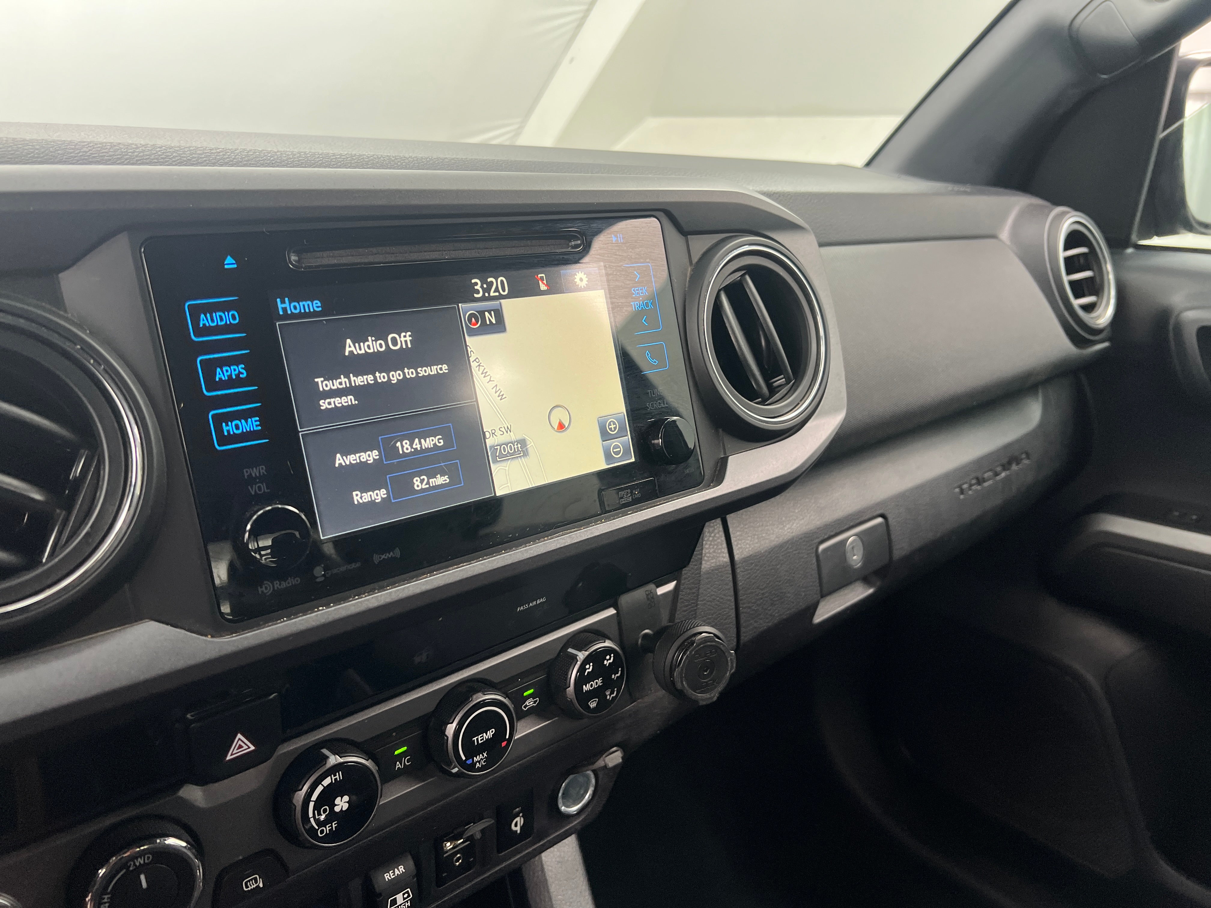 Thumbnail: 2018 Toyota Tacoma - 4