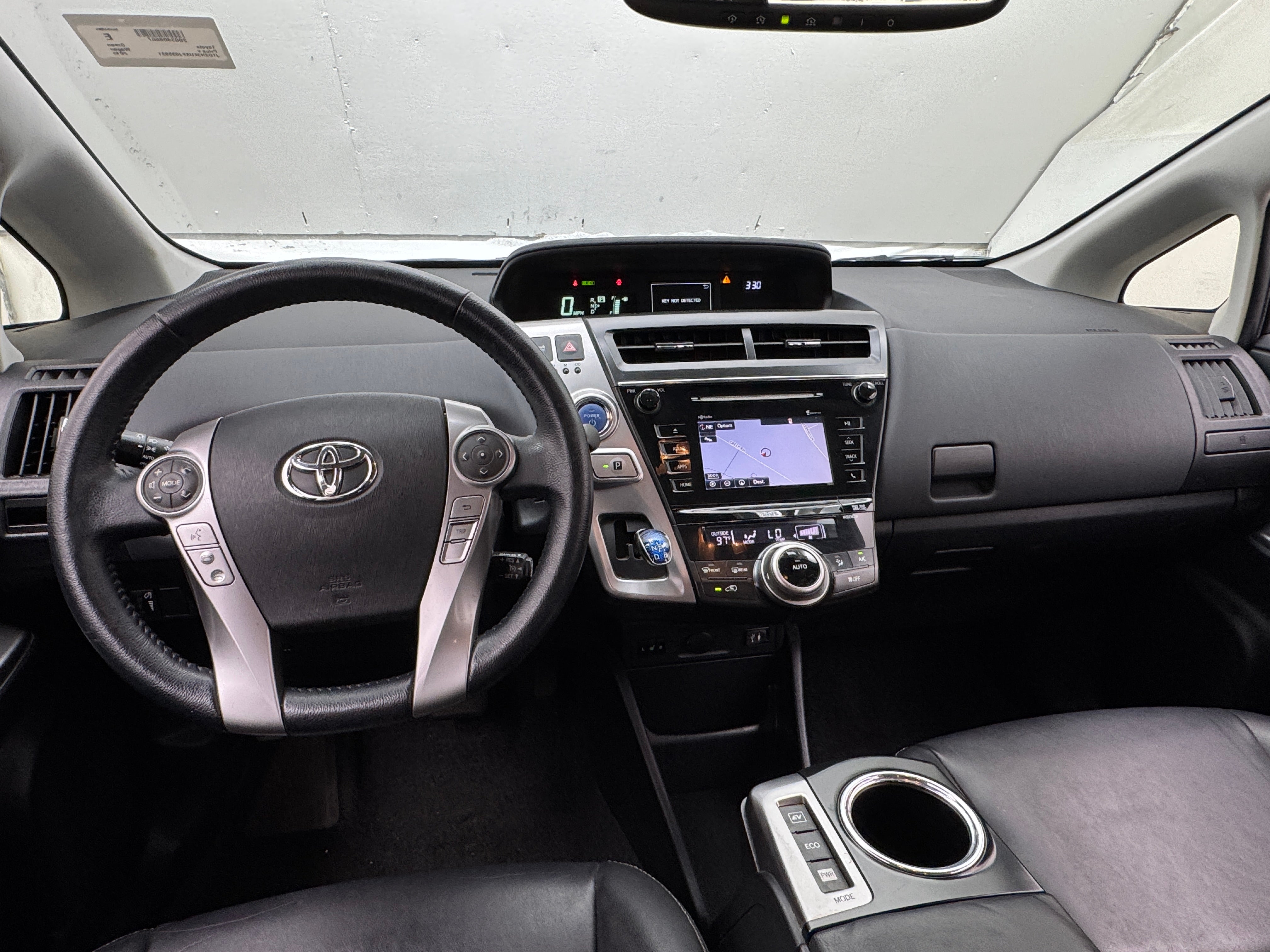 Thumbnail: 2015 Toyota Prius v - 2