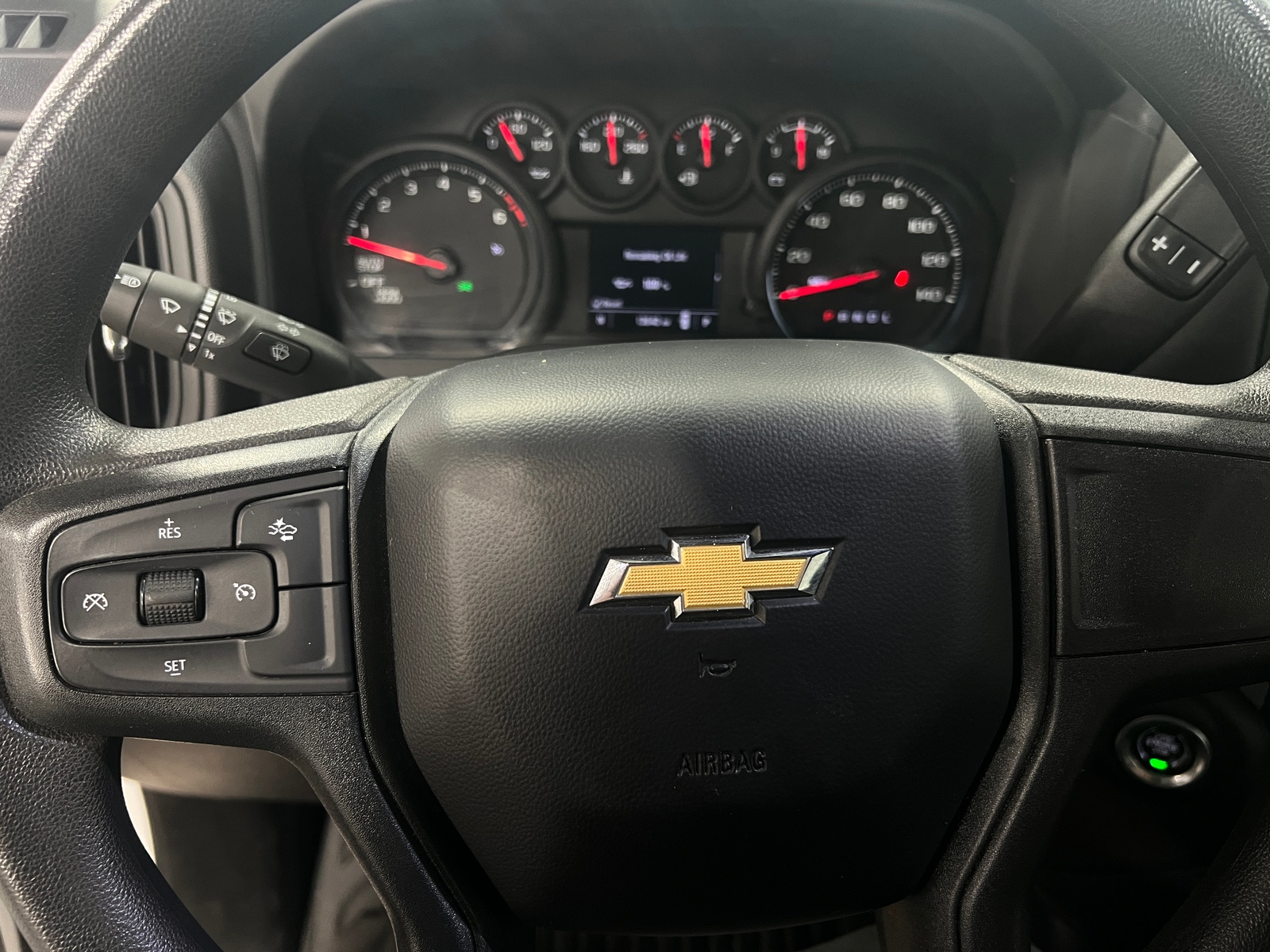 Thumbnail: 2024 Chevrolet Silverado 1500 - 5