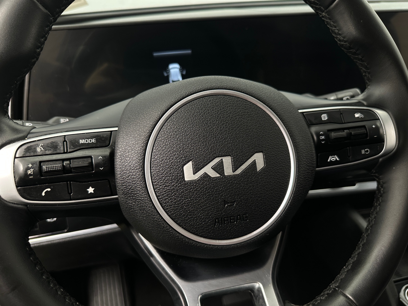 Thumbnail: 2023 Kia Sportage - 4