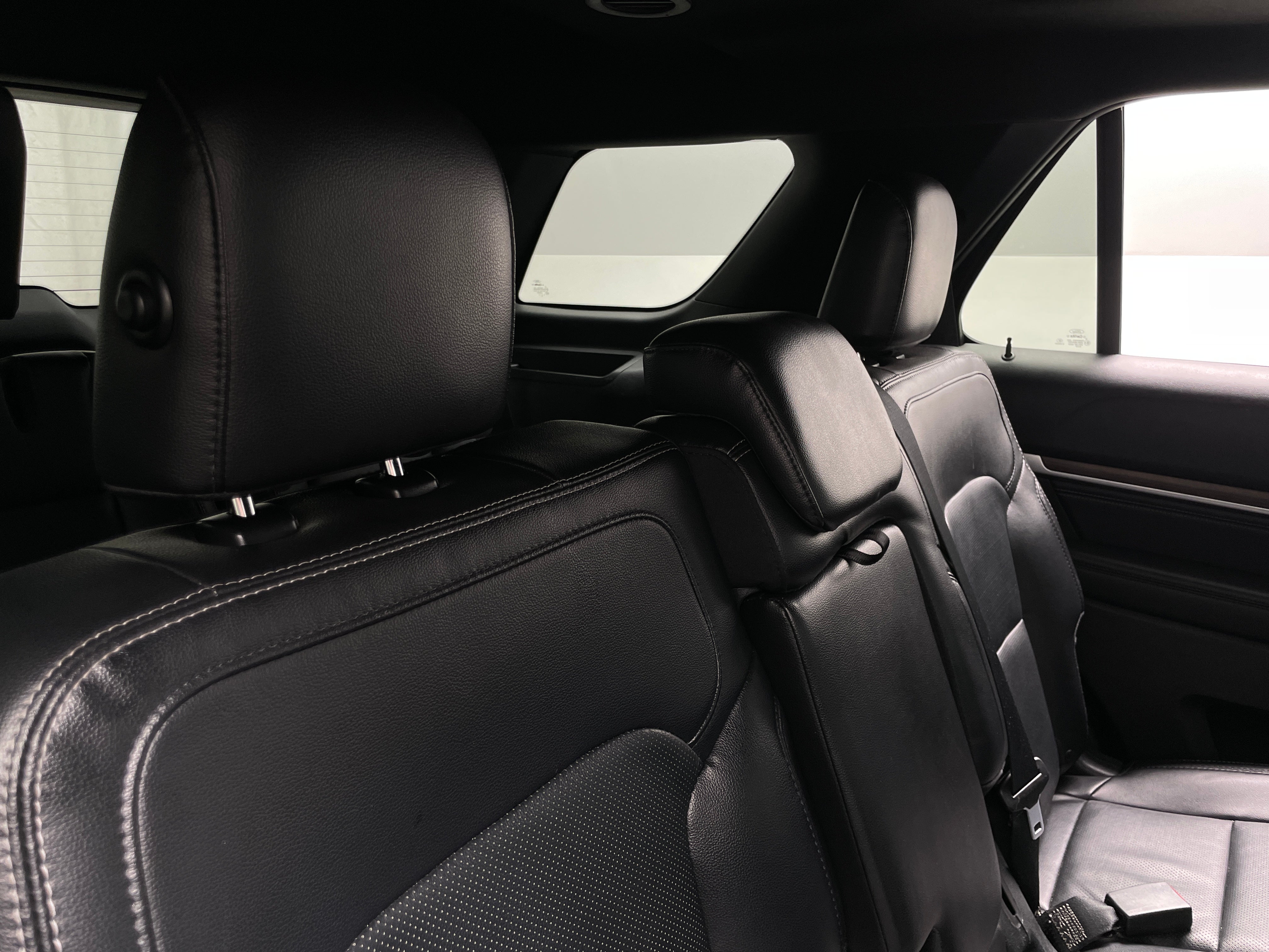 Thumbnail: 2019 Ford Explorer - 5