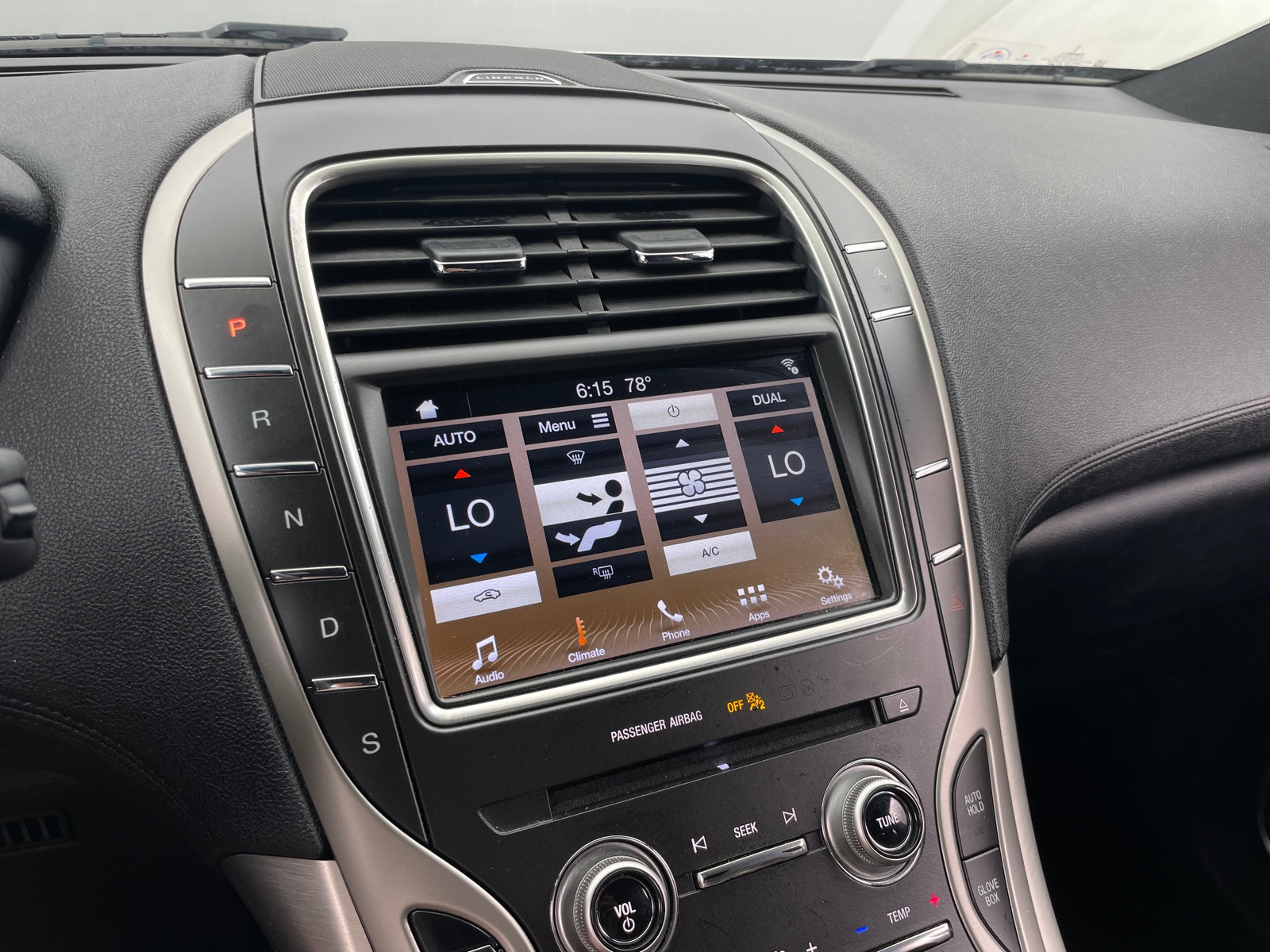 Thumbnail: 2019 Lincoln Nautilus - 4