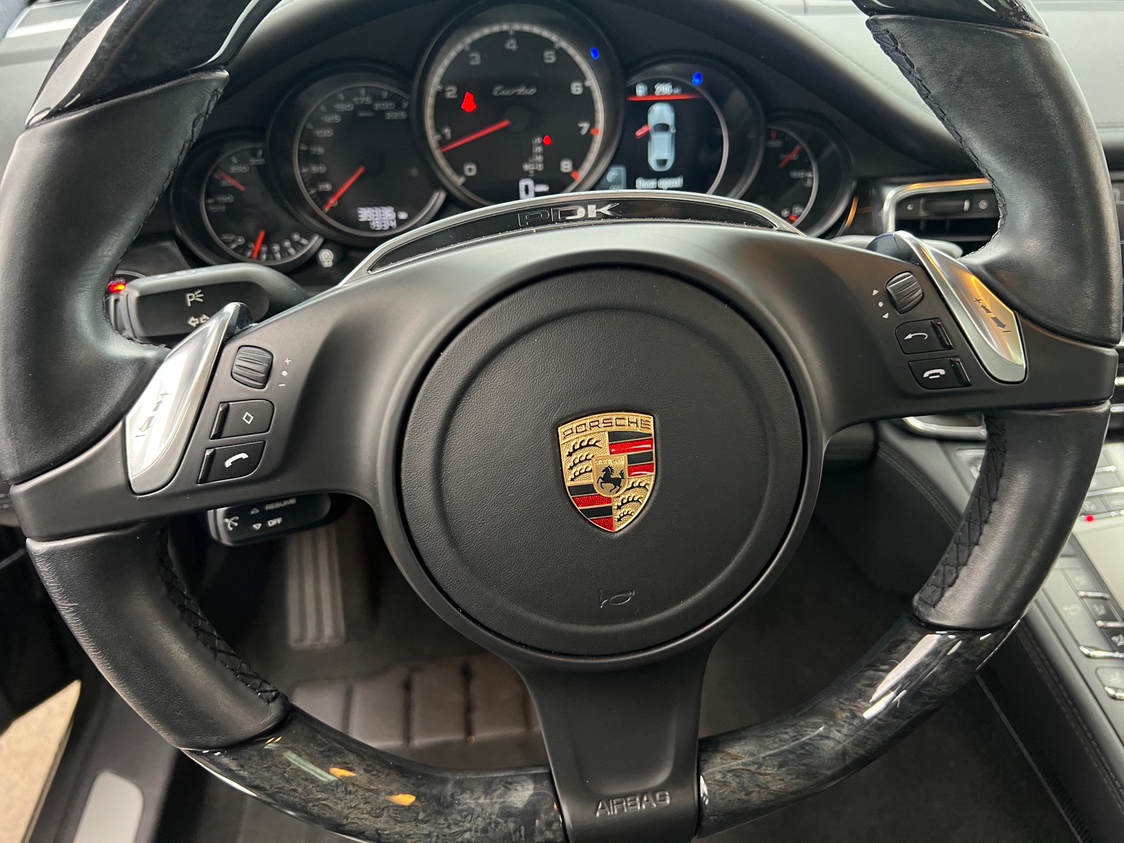 Thumbnail: 2013 Porsche Panamera - 4