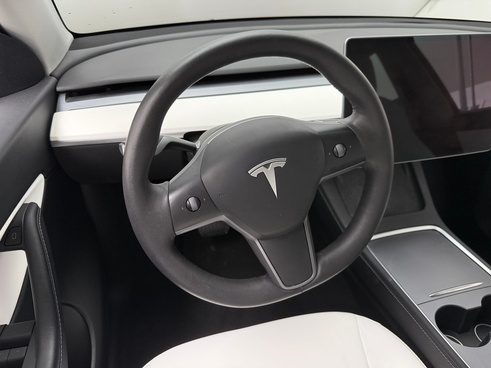Thumbnail: 2022 Tesla Model Y - 4