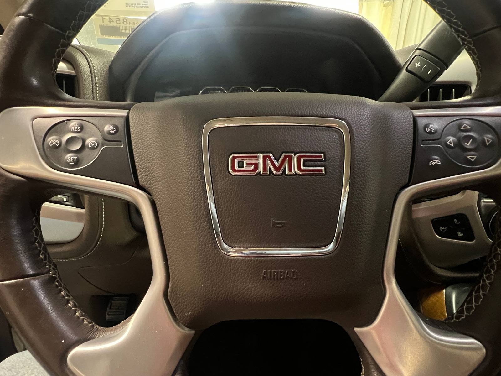 Thumbnail: 2015 GMC Sierra 1500 - 4