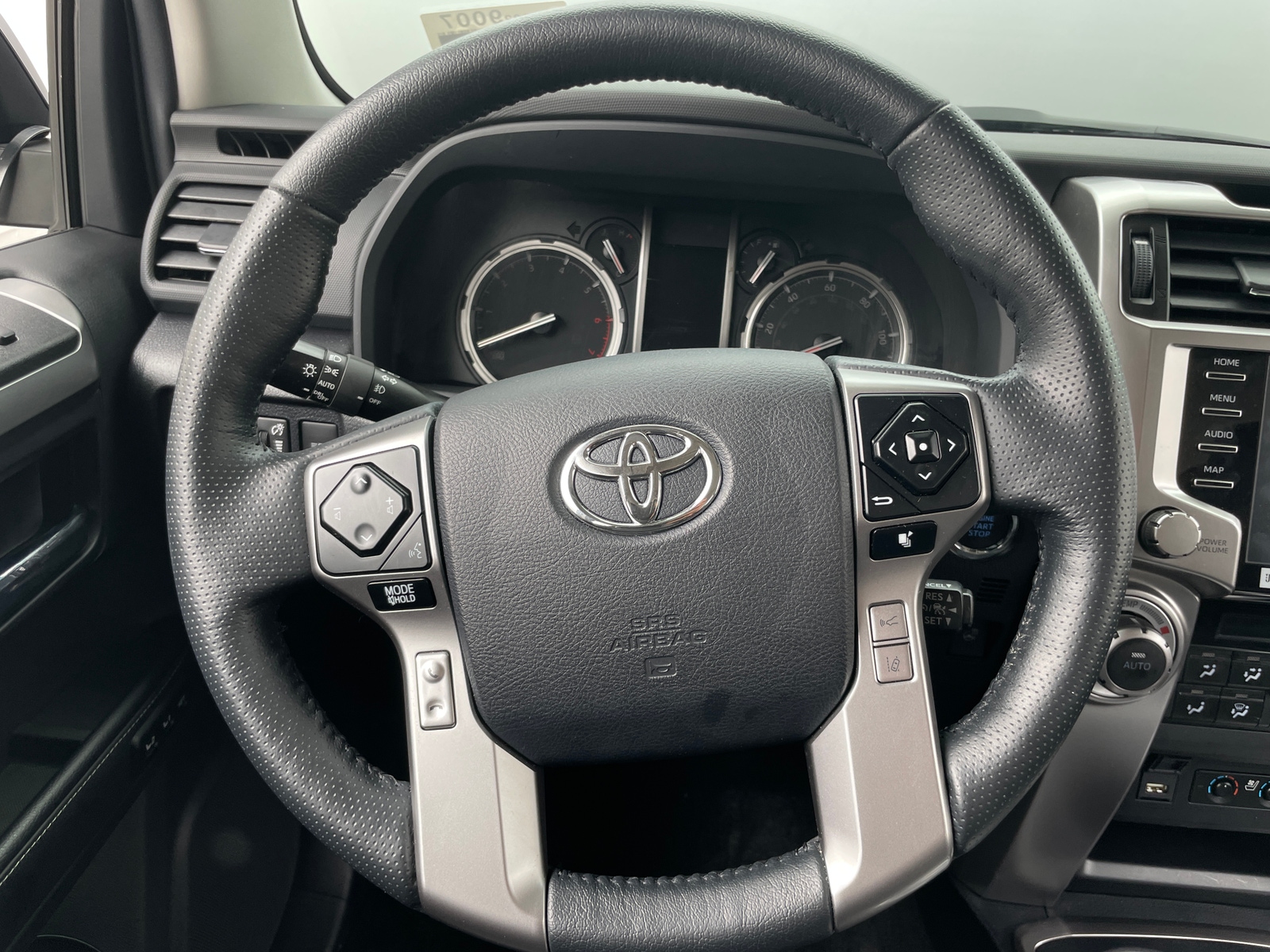 Thumbnail: 2023 Toyota 4Runner - 4
