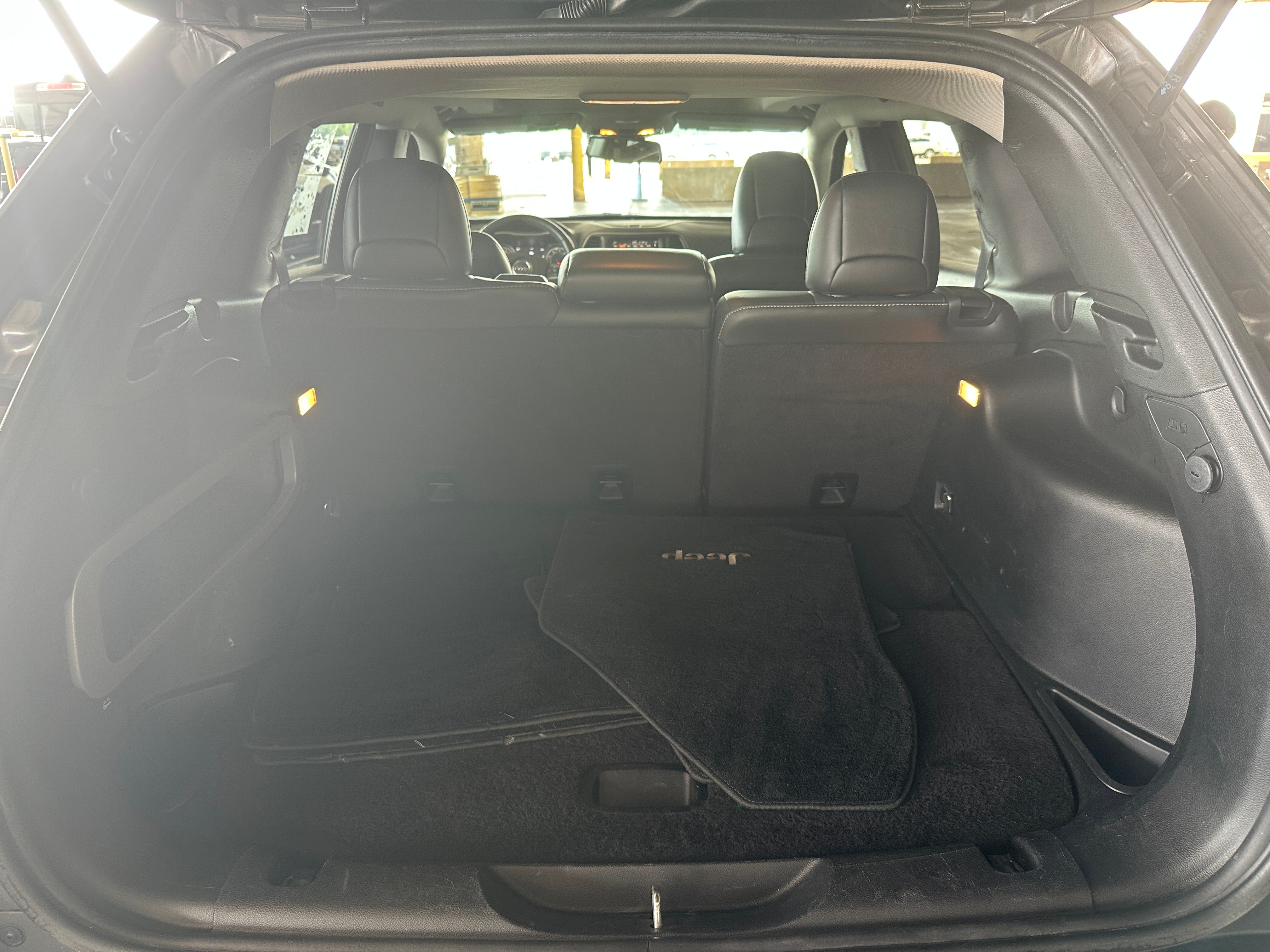 Thumbnail: 2016 Jeep Cherokee - 6