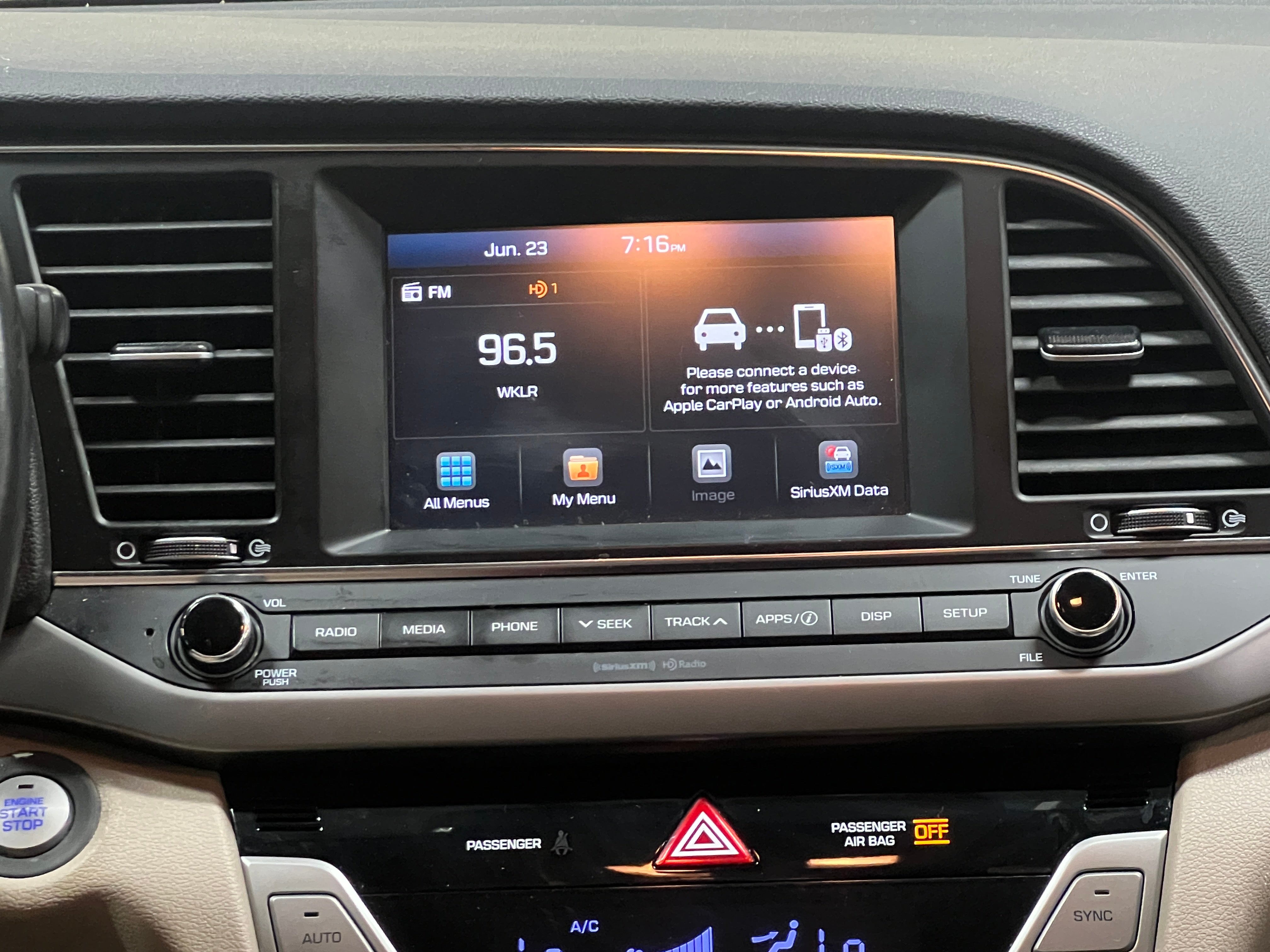 Thumbnail: 2018 Hyundai Elantra - 4